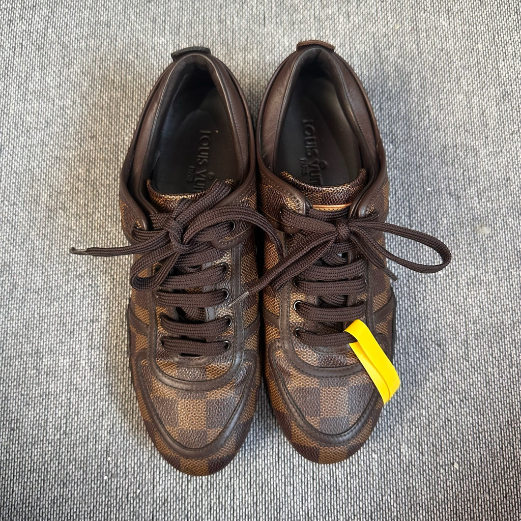 Louis Vuitton Athletic sneakers