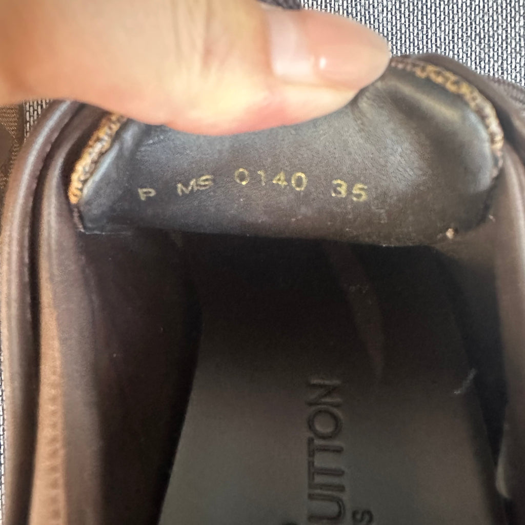 Louis Vuitton Athletic sneakers