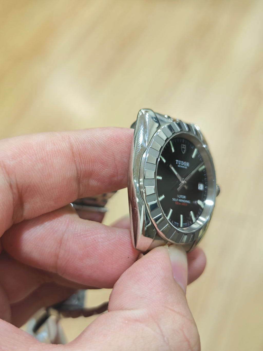 Tudor Classic Automatic (self-winding) watch 38 millimeters M21010-0002