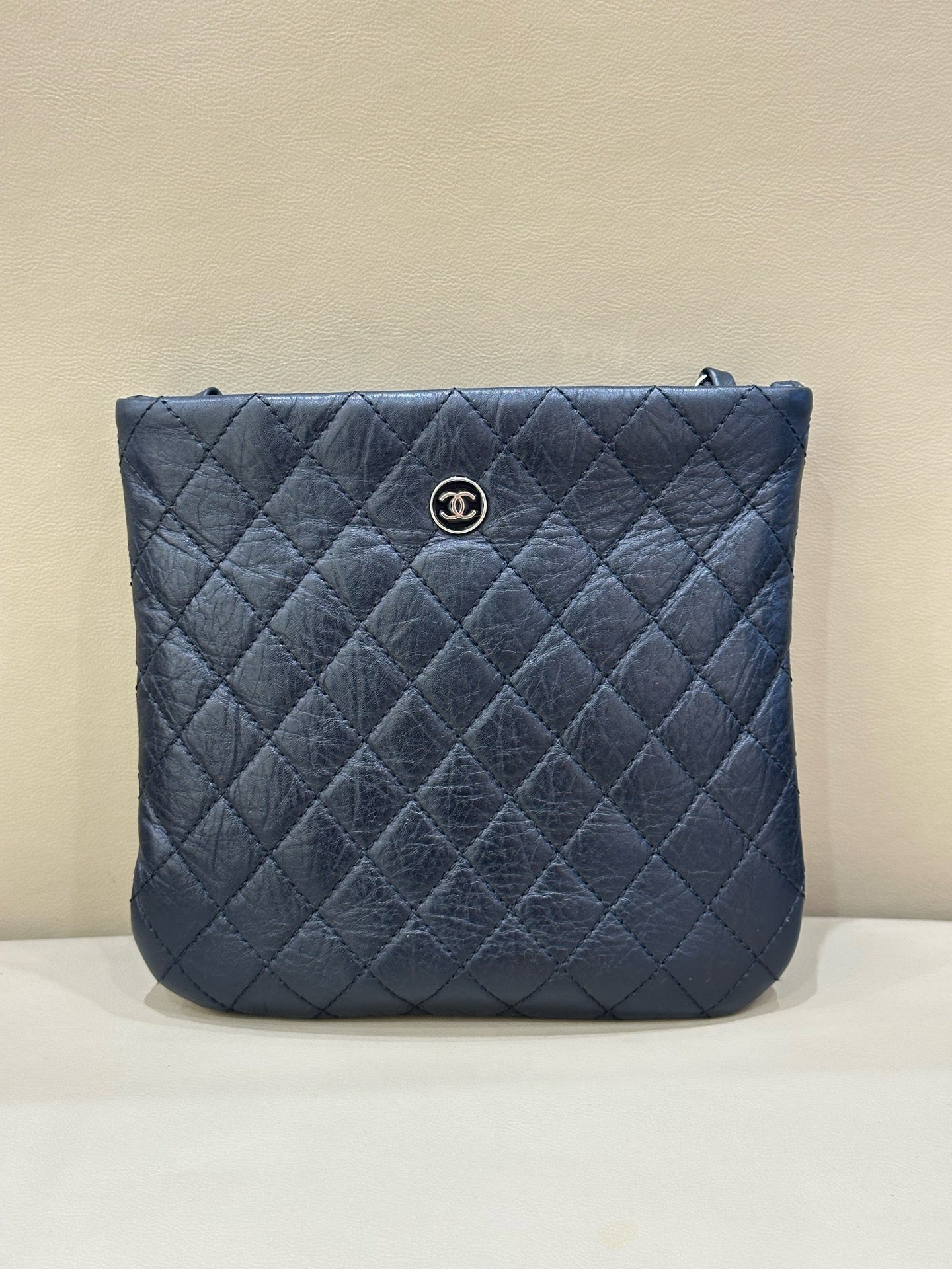 Chanel Messenger Bag 17.5*16.5
