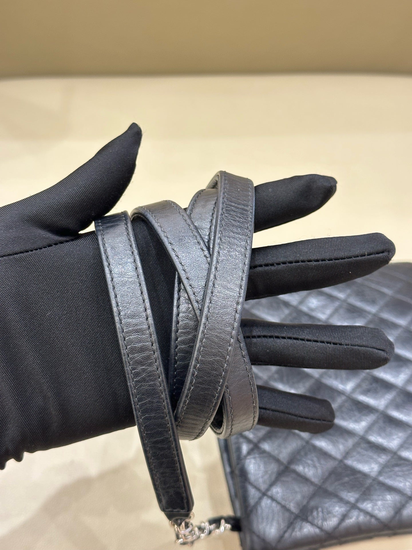 Chanel Messenger Bag 17.5*16.5