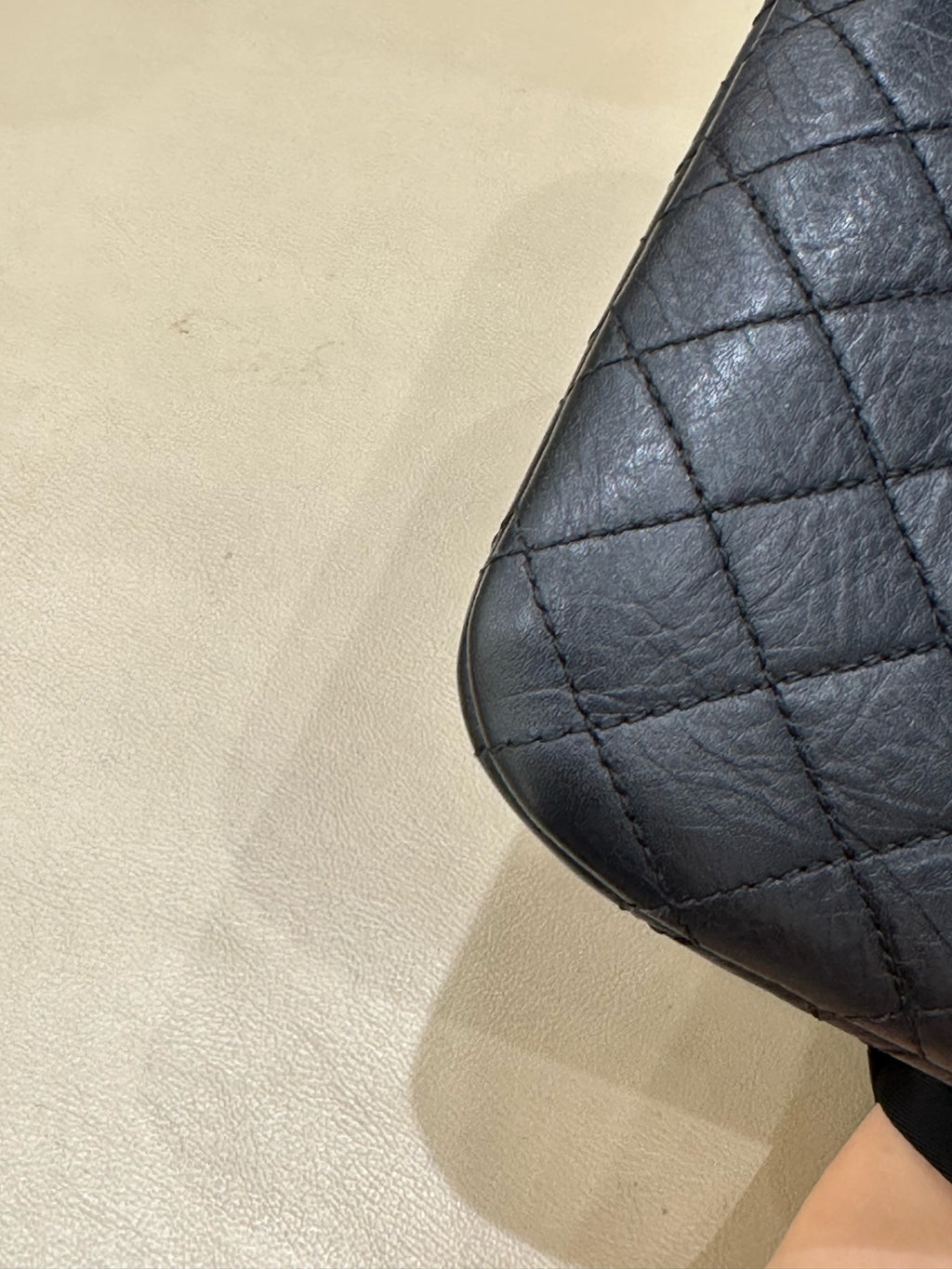 Chanel Messenger Bag 17.5*16.5