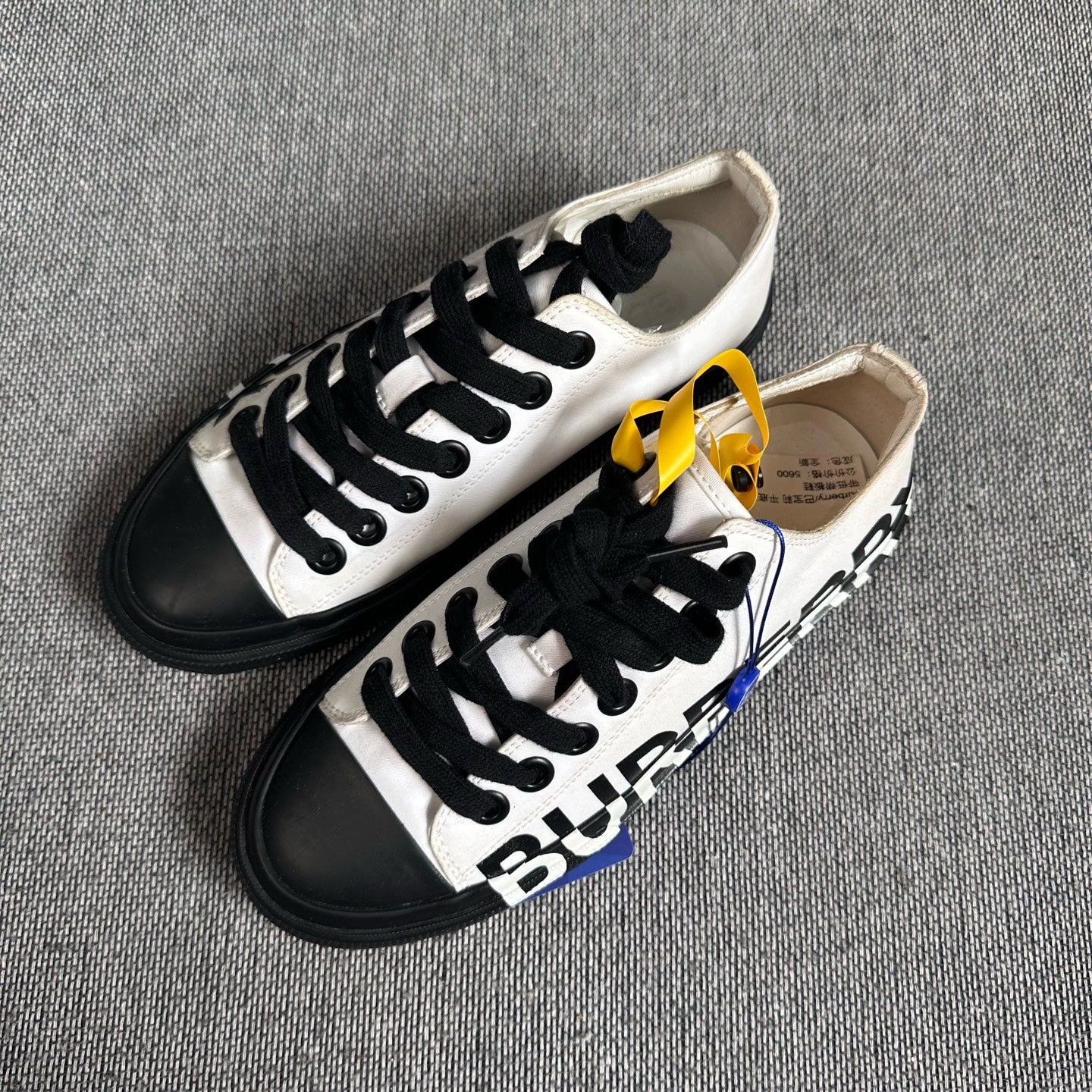 Burberry Skate shoes