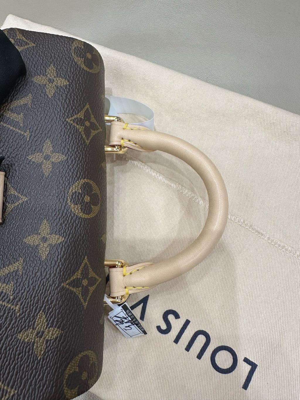 Louis Vuitton Crossbody