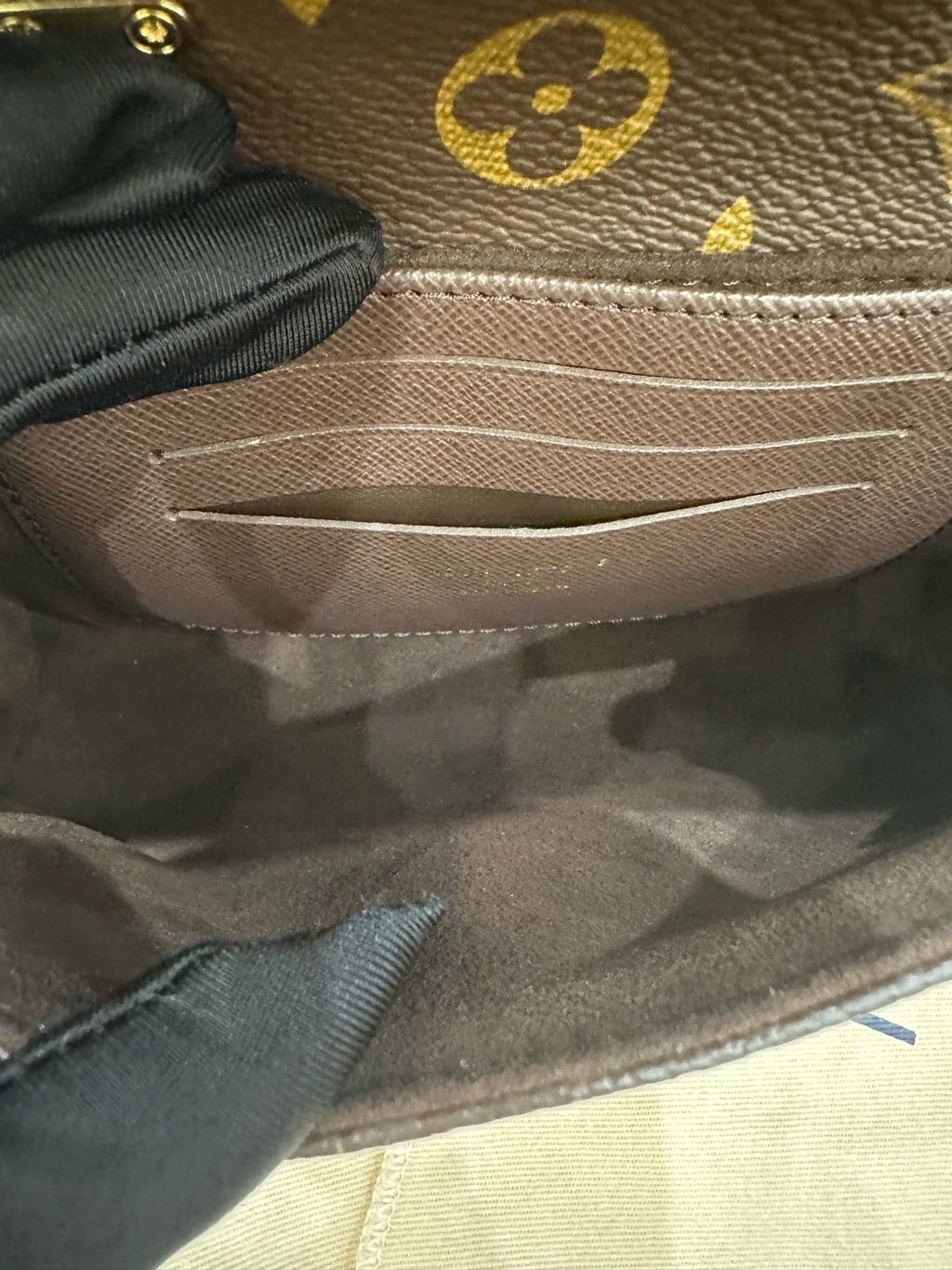 Louis Vuitton Crossbody