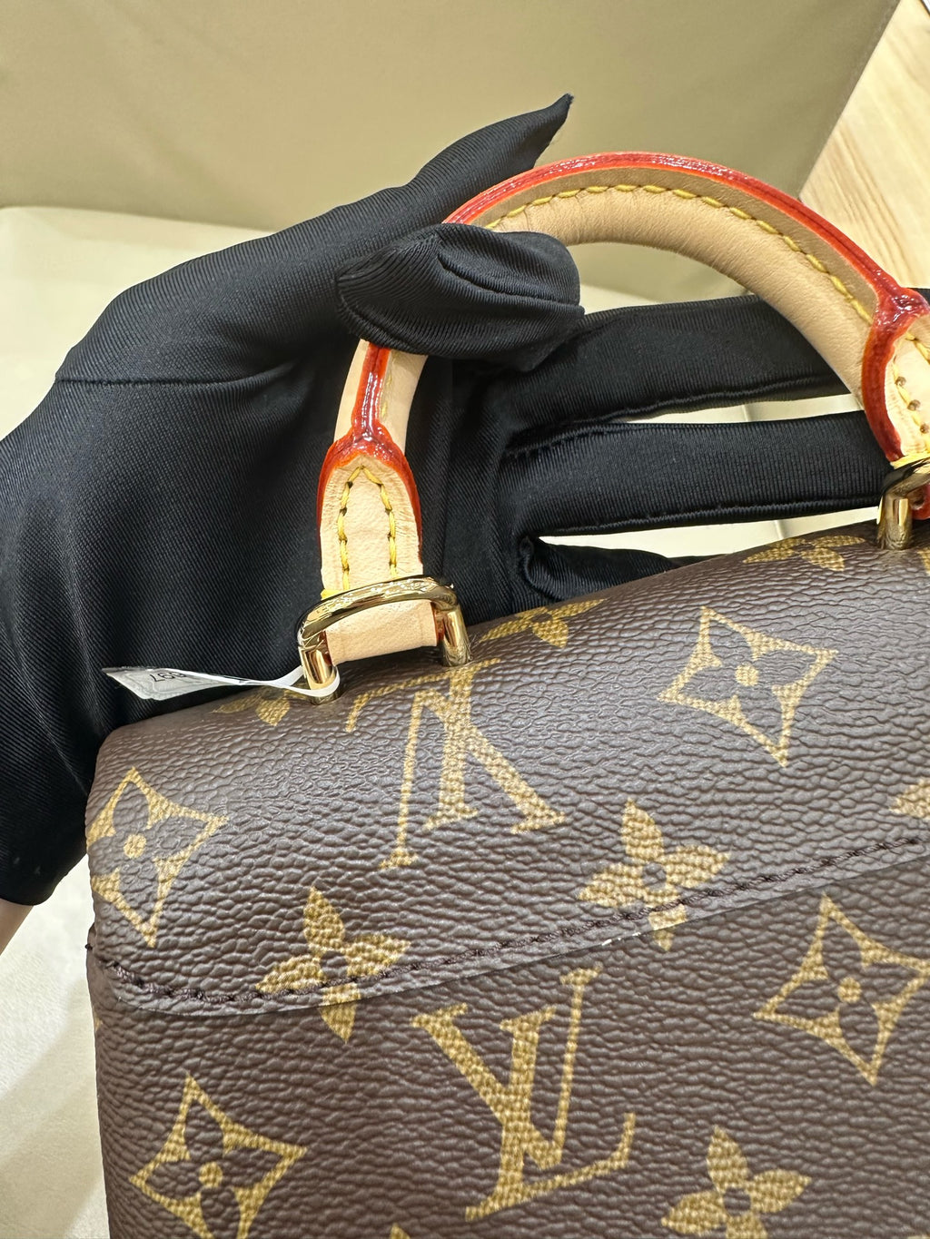 Louis Vuitton Crossbody