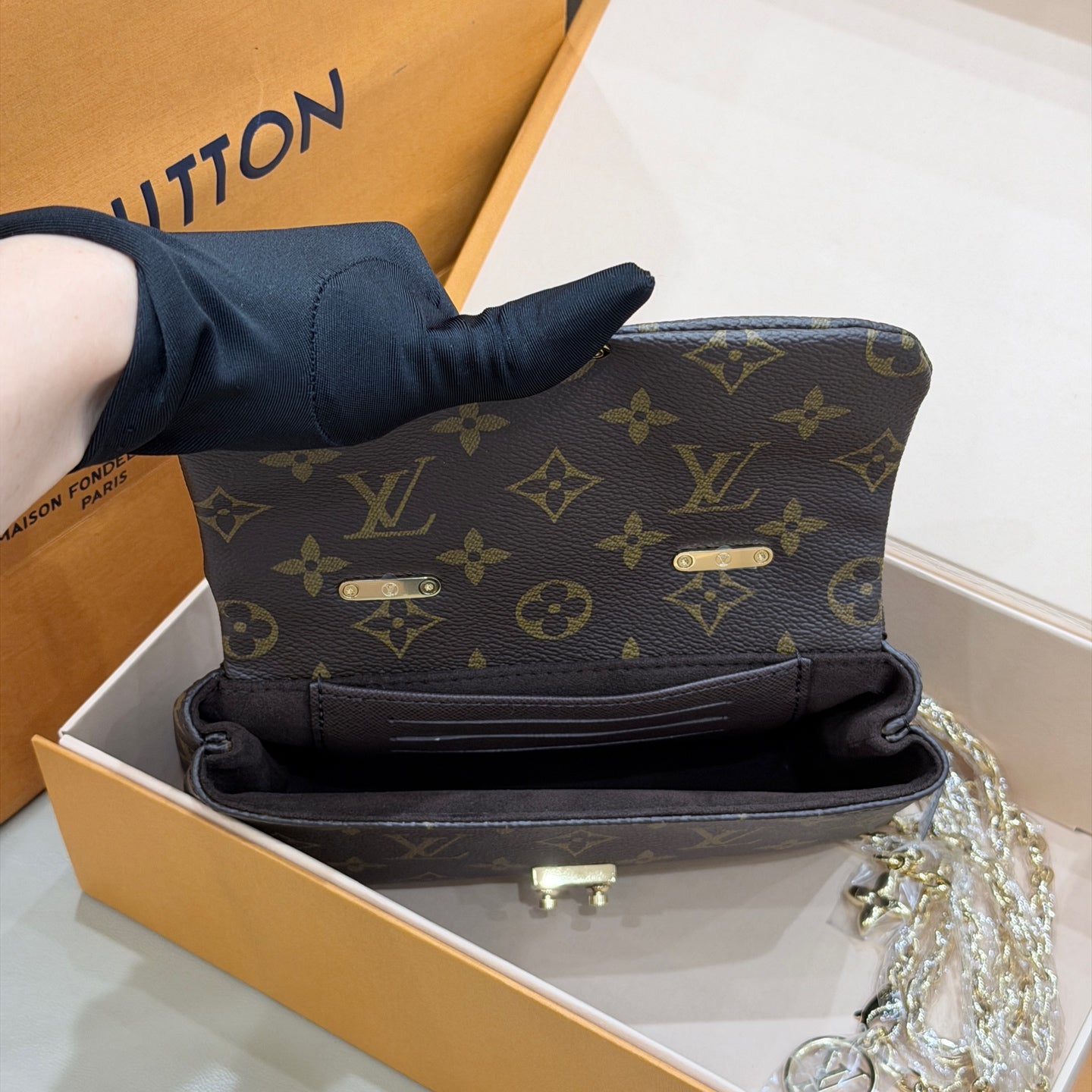 Louis Vuitton Crossbody