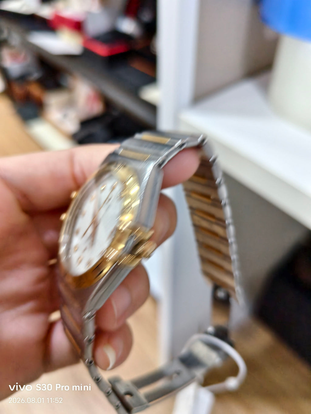 Omega constellation Automatic (self-winding) watch 35.5 millimeters 1304.35.00