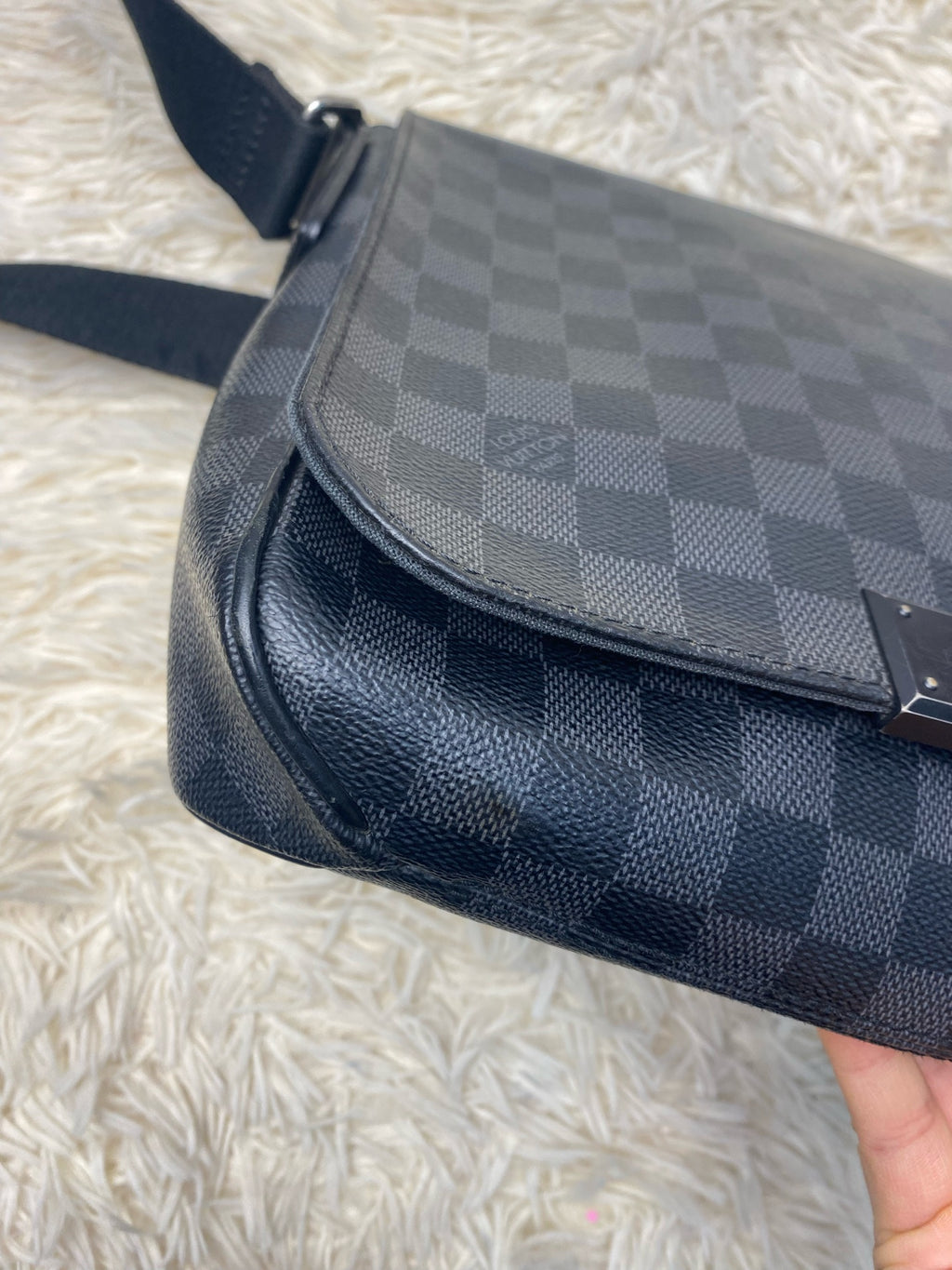 Louis Vuitton Crossbody