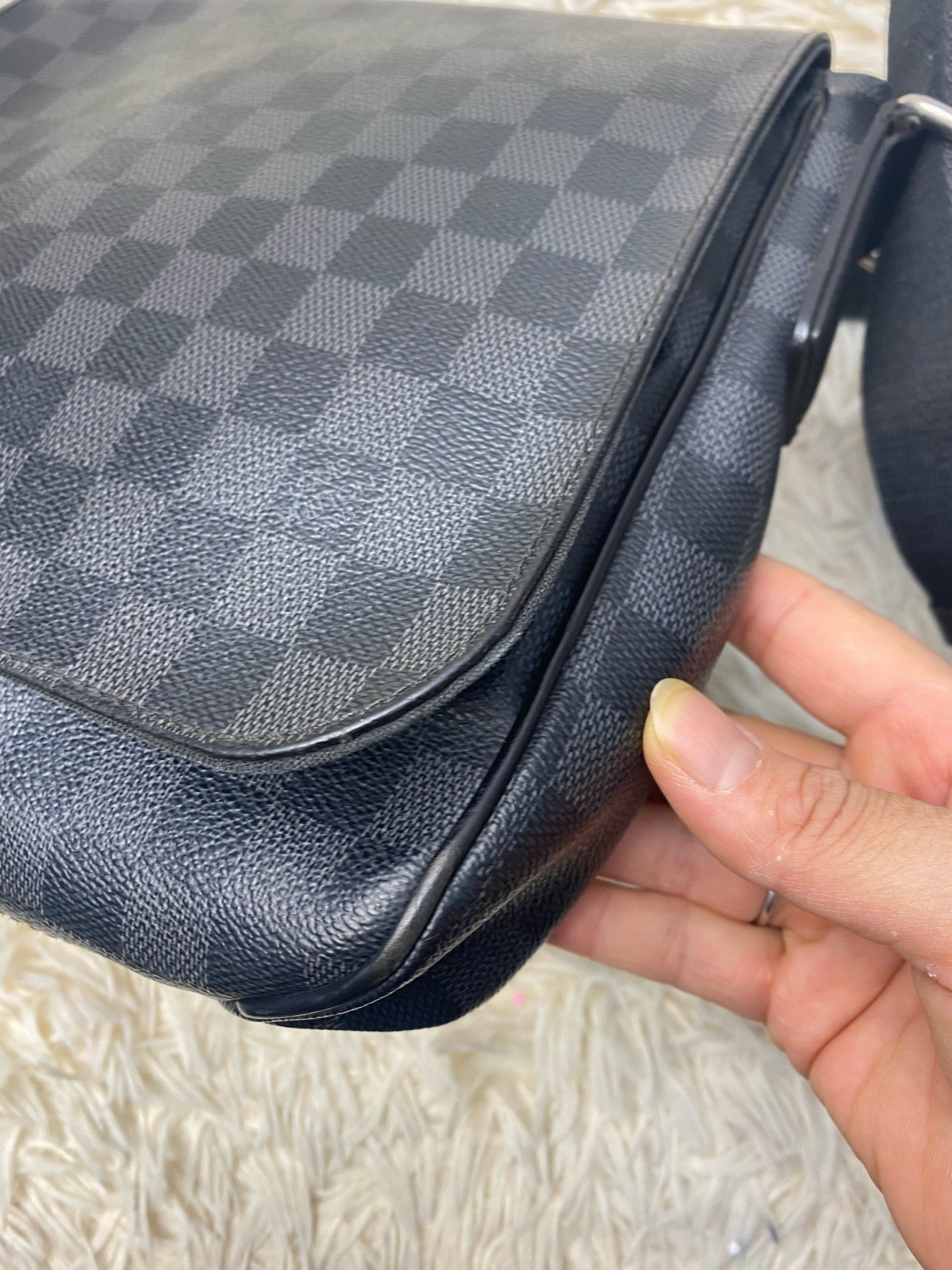 Louis Vuitton Crossbody