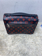Louis Vuitton Messenger Bag