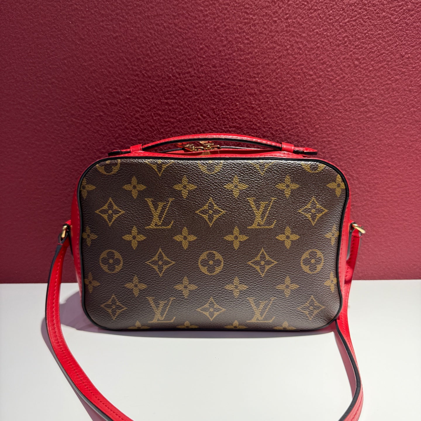Louis Vuitton Crossbody M43556