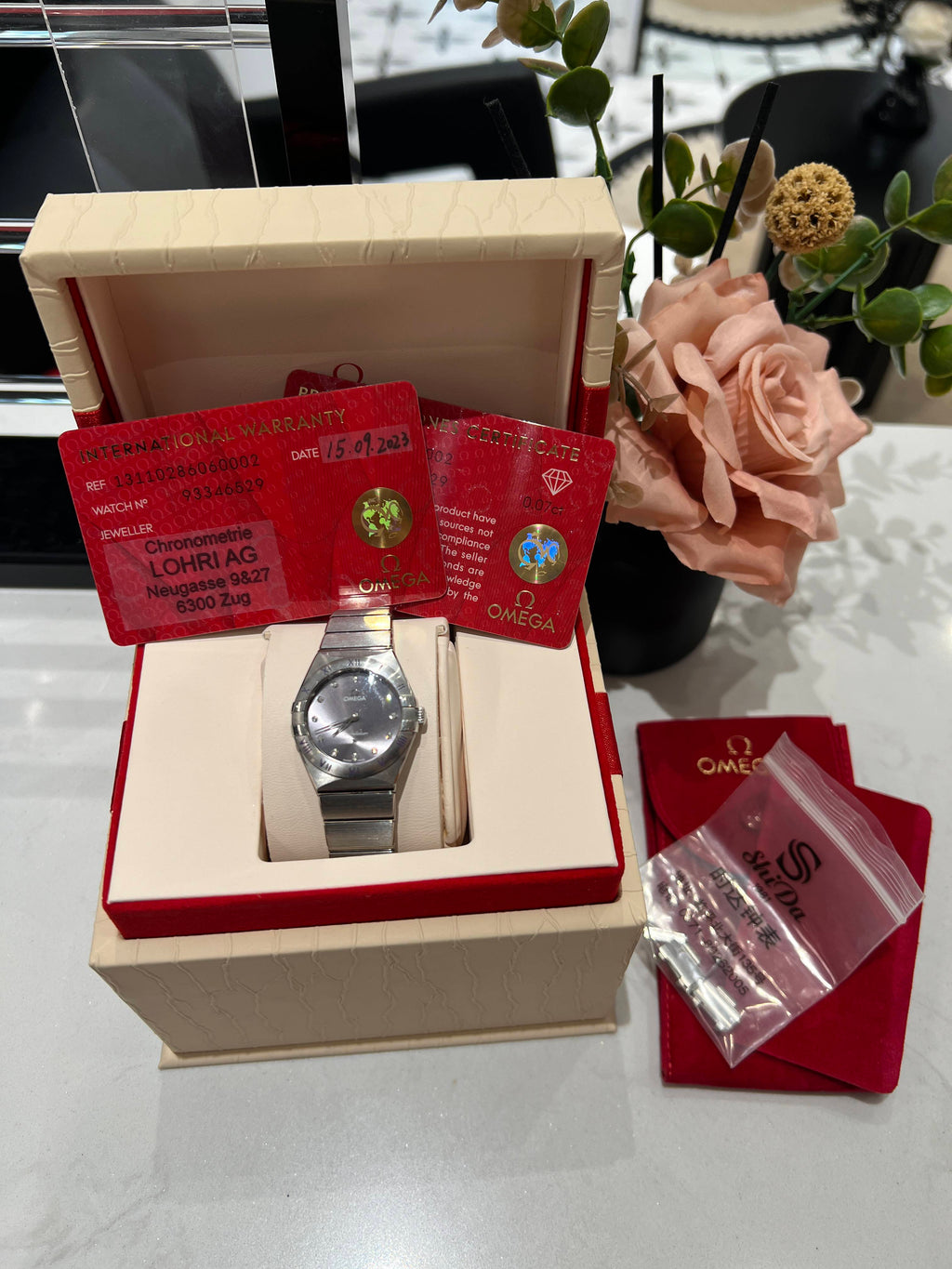Omega constellation Quartz watch 27 millimeters 123.10.27.60.55.004