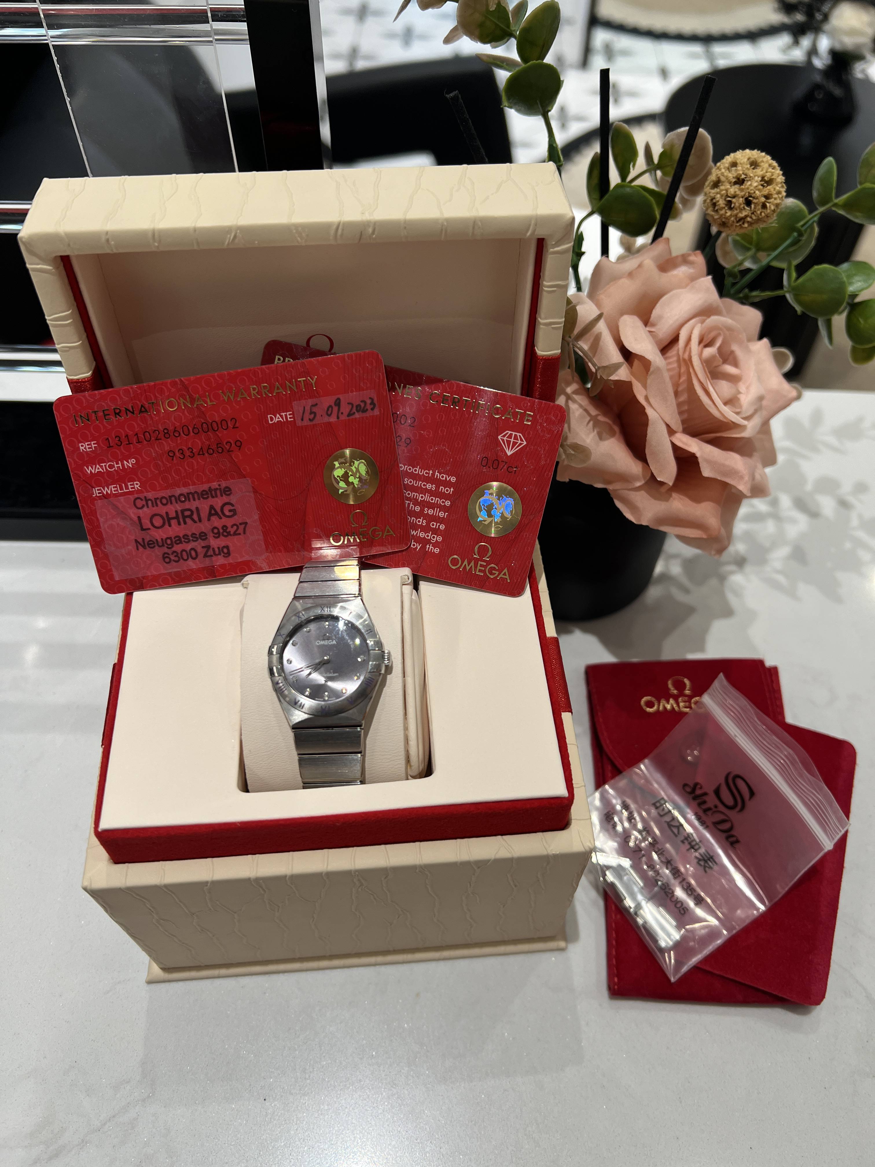 Omega constellation Quartz watch 27 millimeters 123.10.27.60.55.004