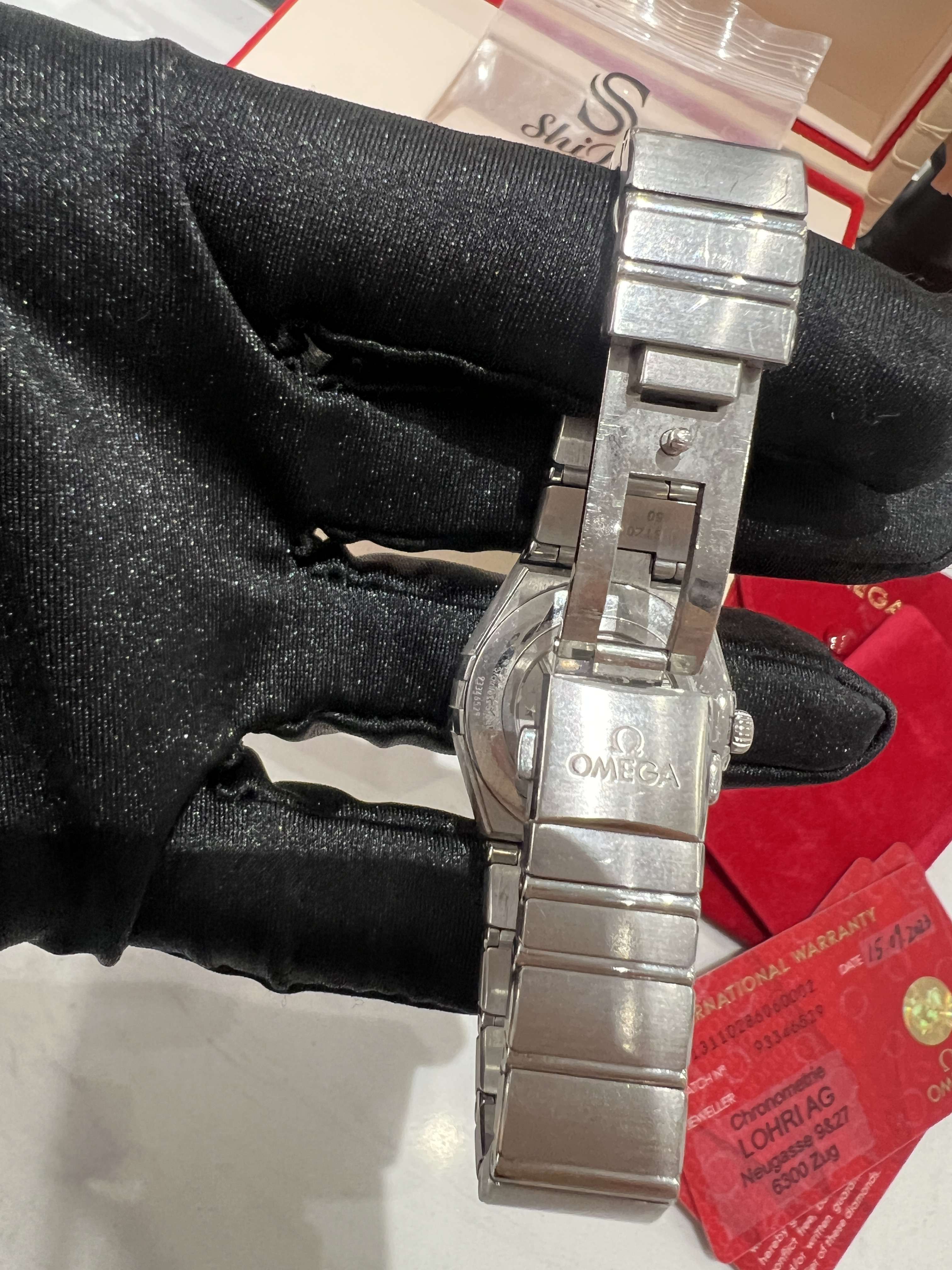 Omega constellation Quartz watch 27 millimeters 123.10.27.60.55.004