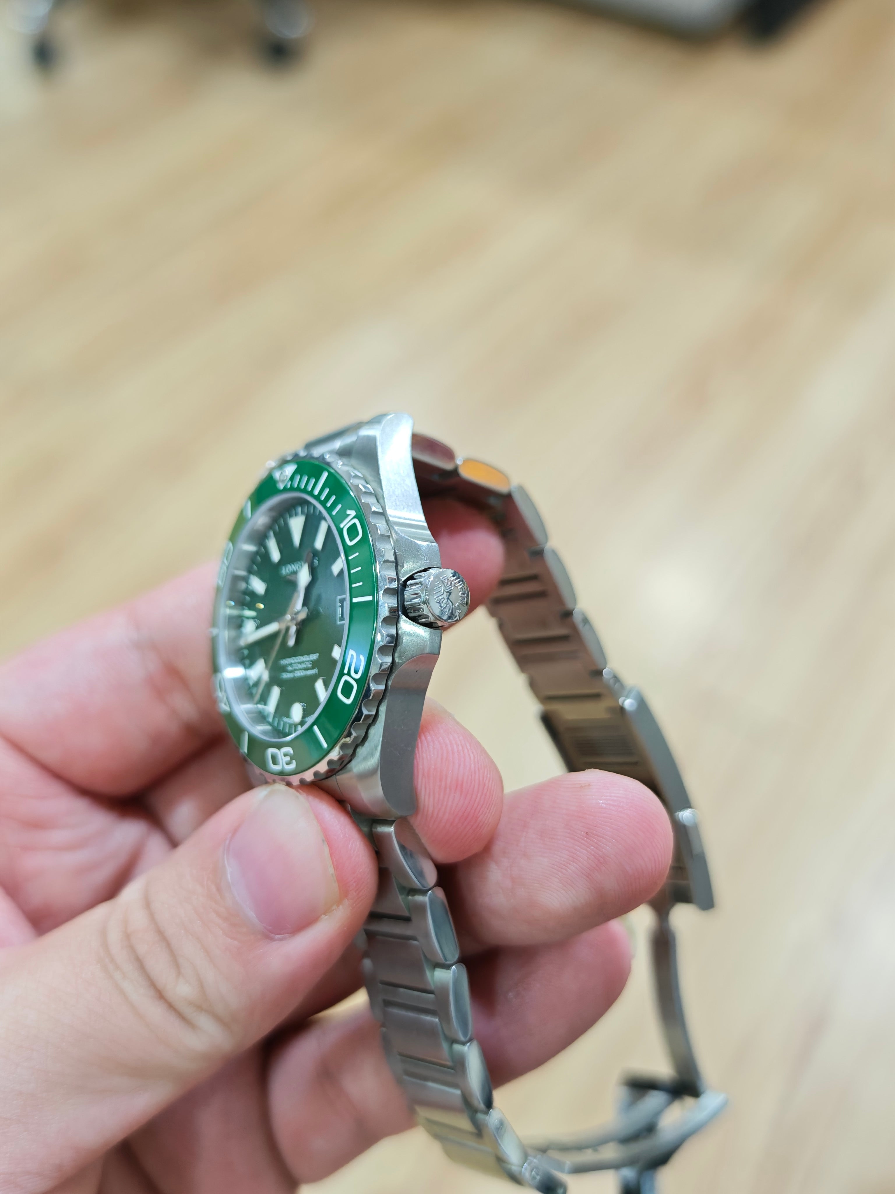 Longines Conquest Diving Series Automatic (self-winding) watch 39MM L3.779.4.06.6