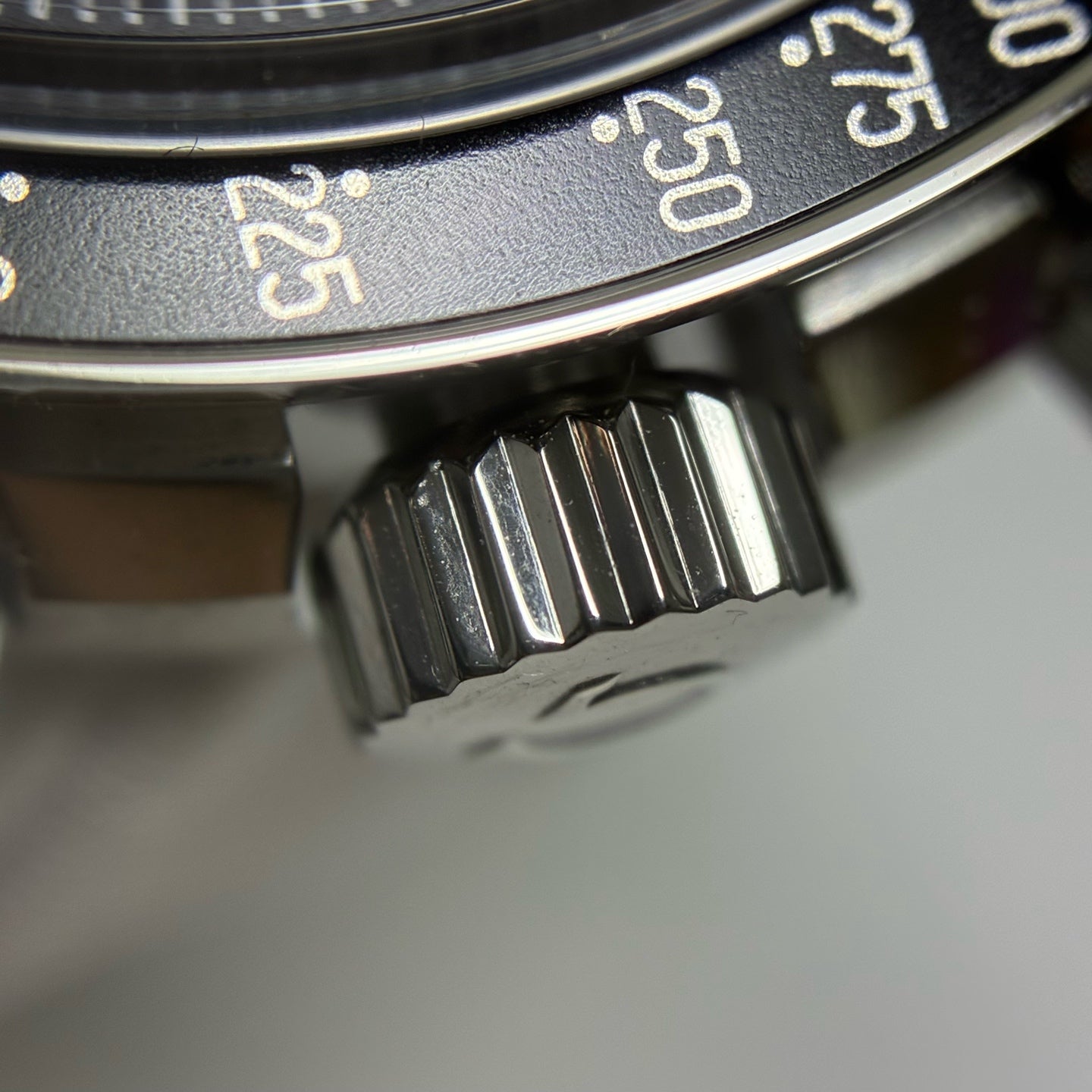 Omega Professional Series 42 310.30.42.50.01.001