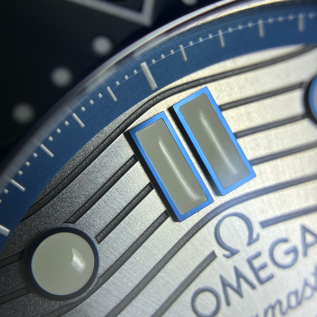 Omega Seahorse Series 44 210.30.44.51.06.001