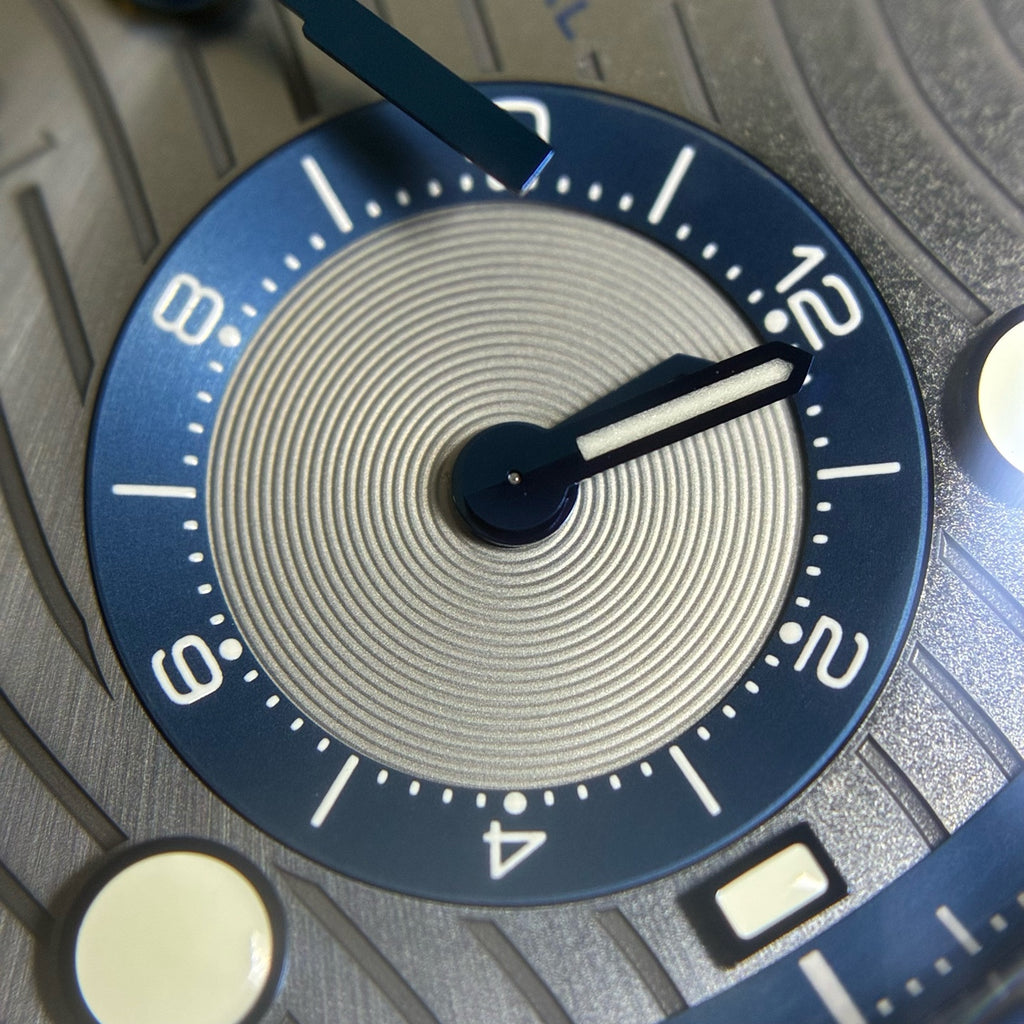 Omega Seahorse Series 44 210.30.44.51.06.001