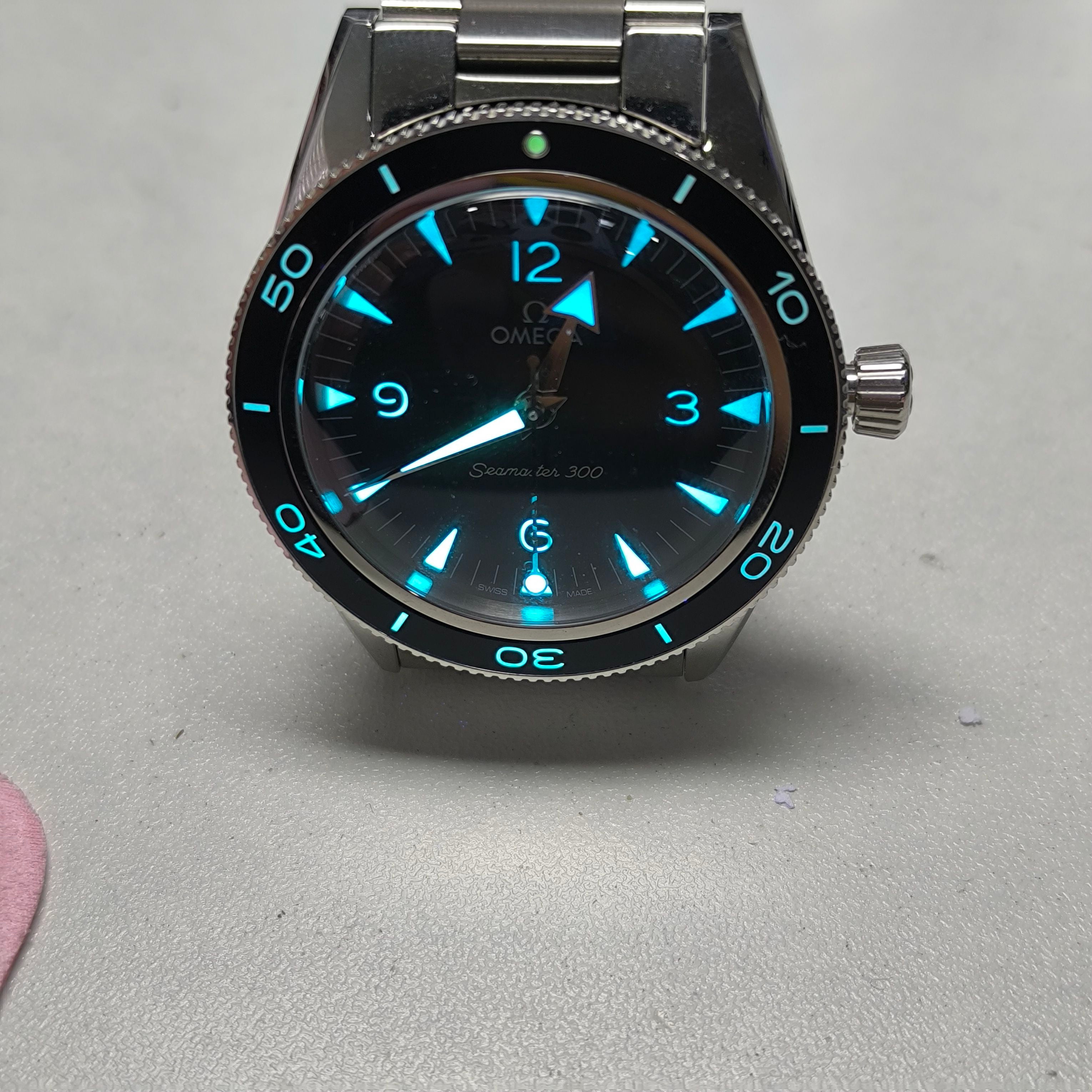 Omega Seahorse Series 41 234.30.41.21.01.001