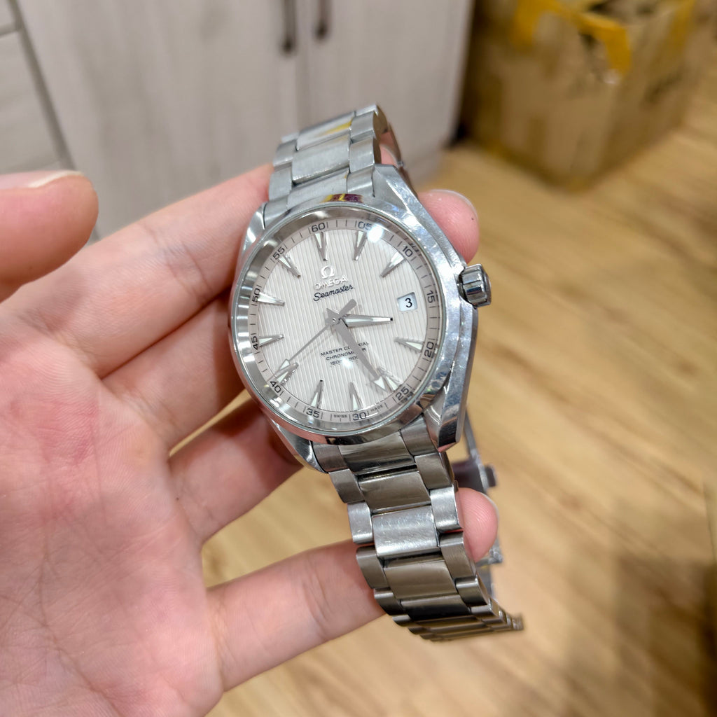 Omega Seahorse Automatic (self-winding) watch 41.5 millimeters 231.10.42.21.02.003