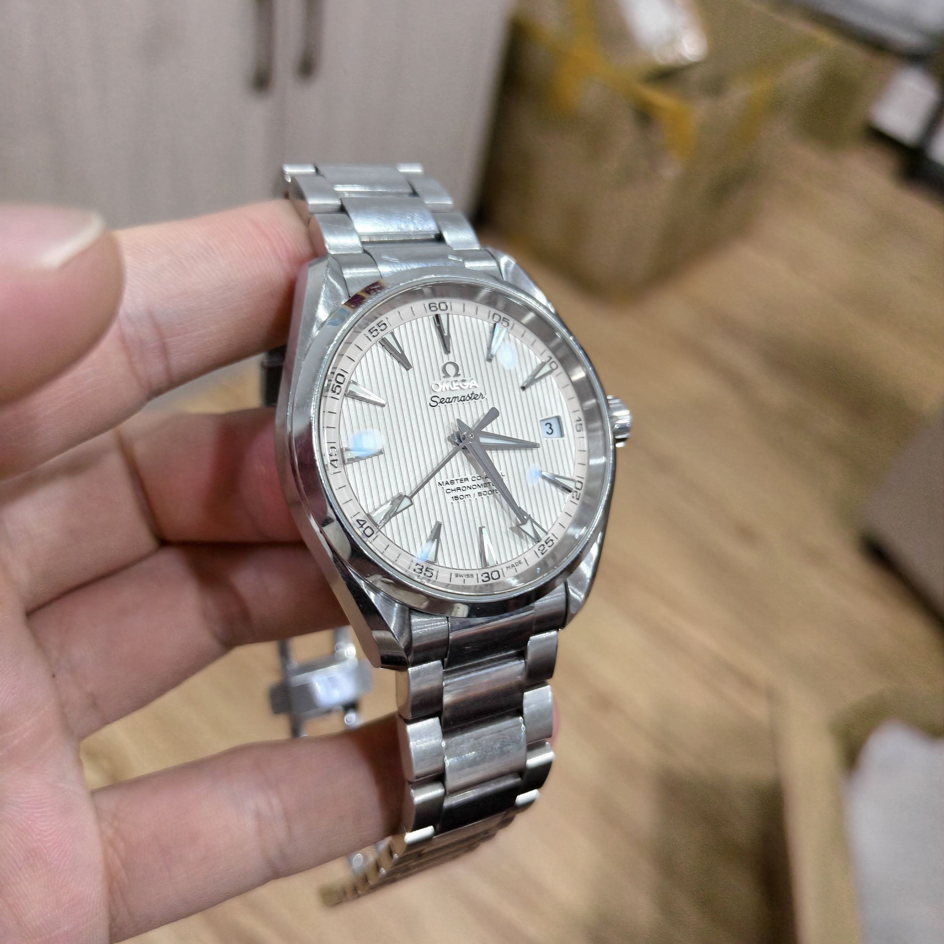 Omega Seahorse Automatic (self-winding) watch 41.5 millimeters 231.10.42.21.02.003