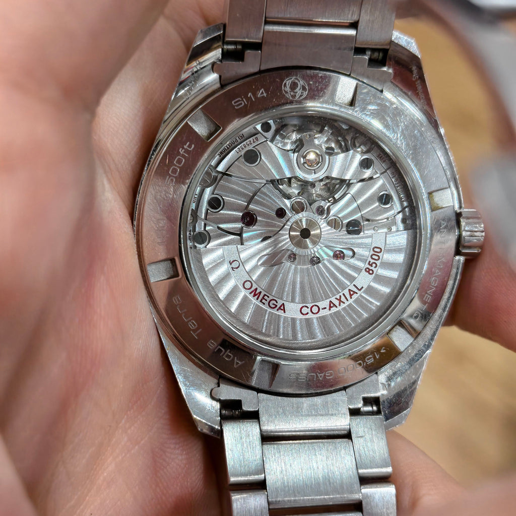 Omega Seahorse Automatic (self-winding) watch 41.5 millimeters 231.10.42.21.02.003