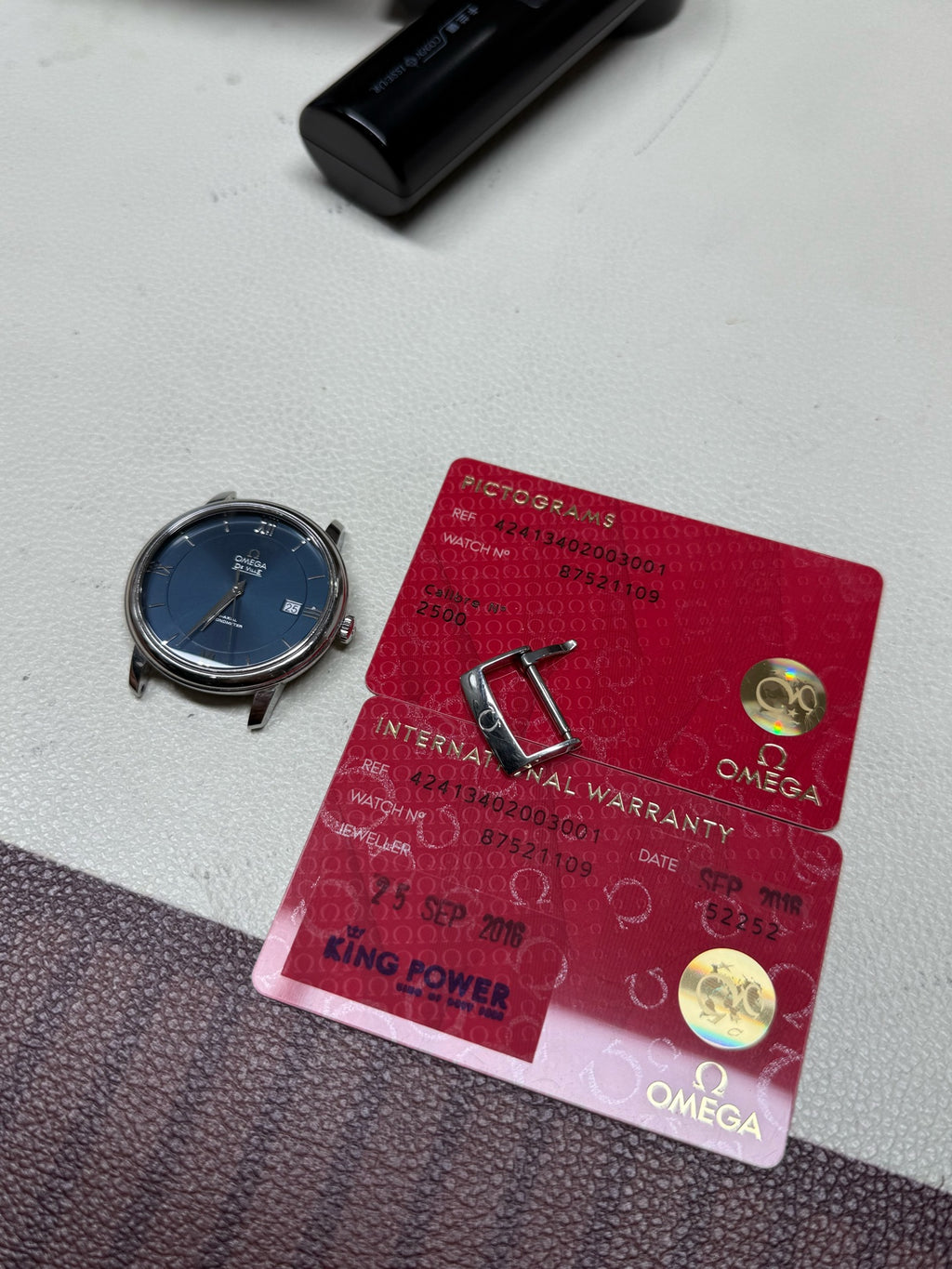 Omega Flying Disc Series 39.5 424.13.40.20.03.001