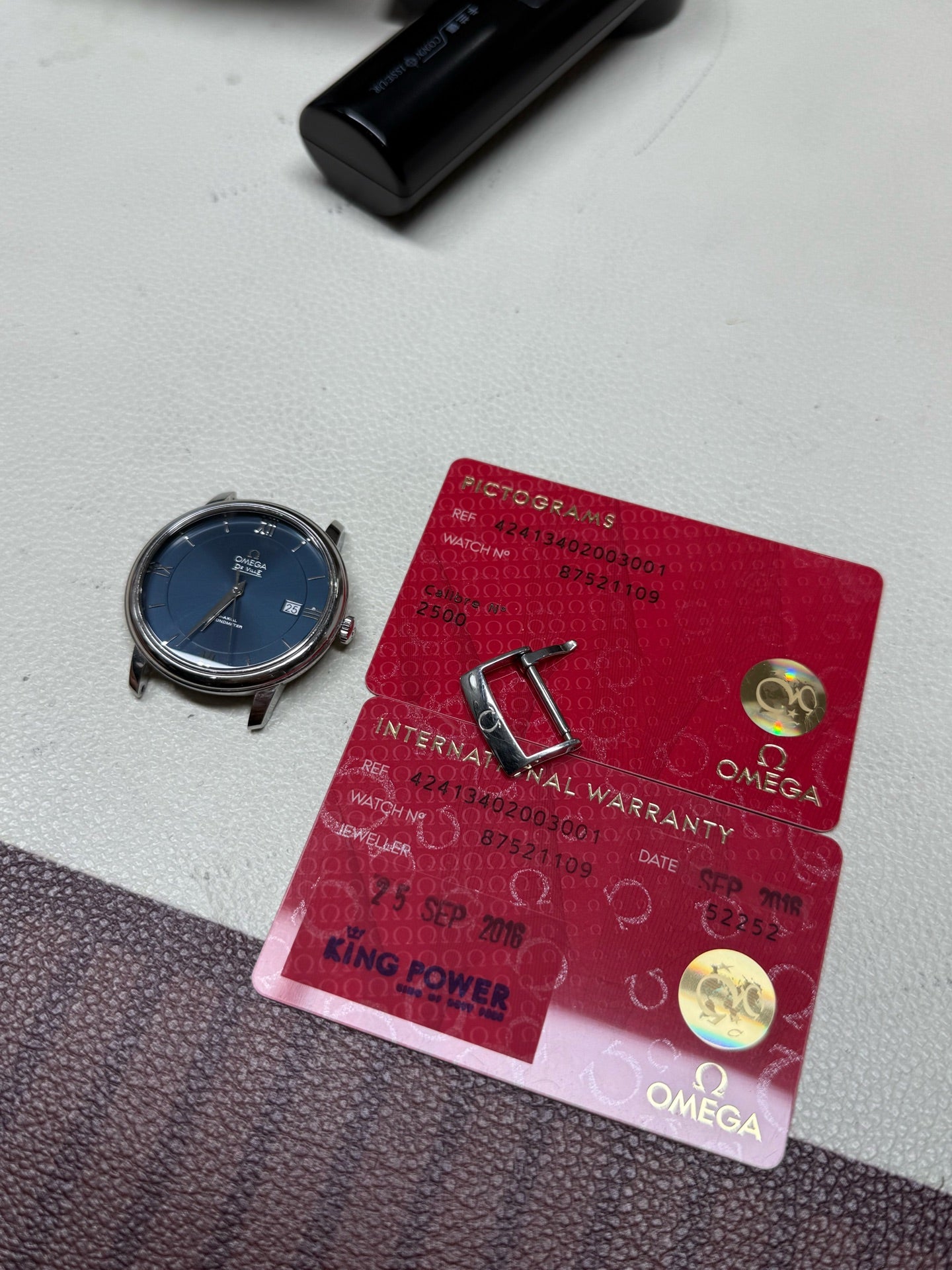 Omega Flying Disc Series 39.5 424.13.40.20.03.001