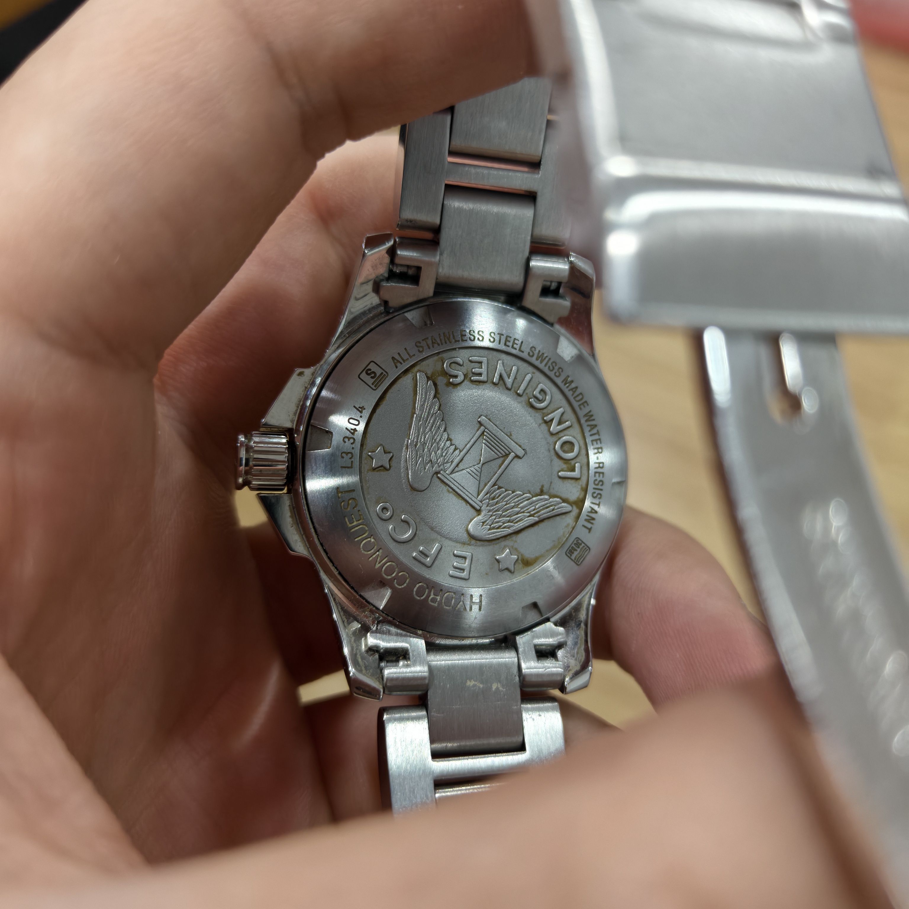 Longines Conquest HydroConquest Collection Quartz watch 34.00 MM L3.340.4.56.6