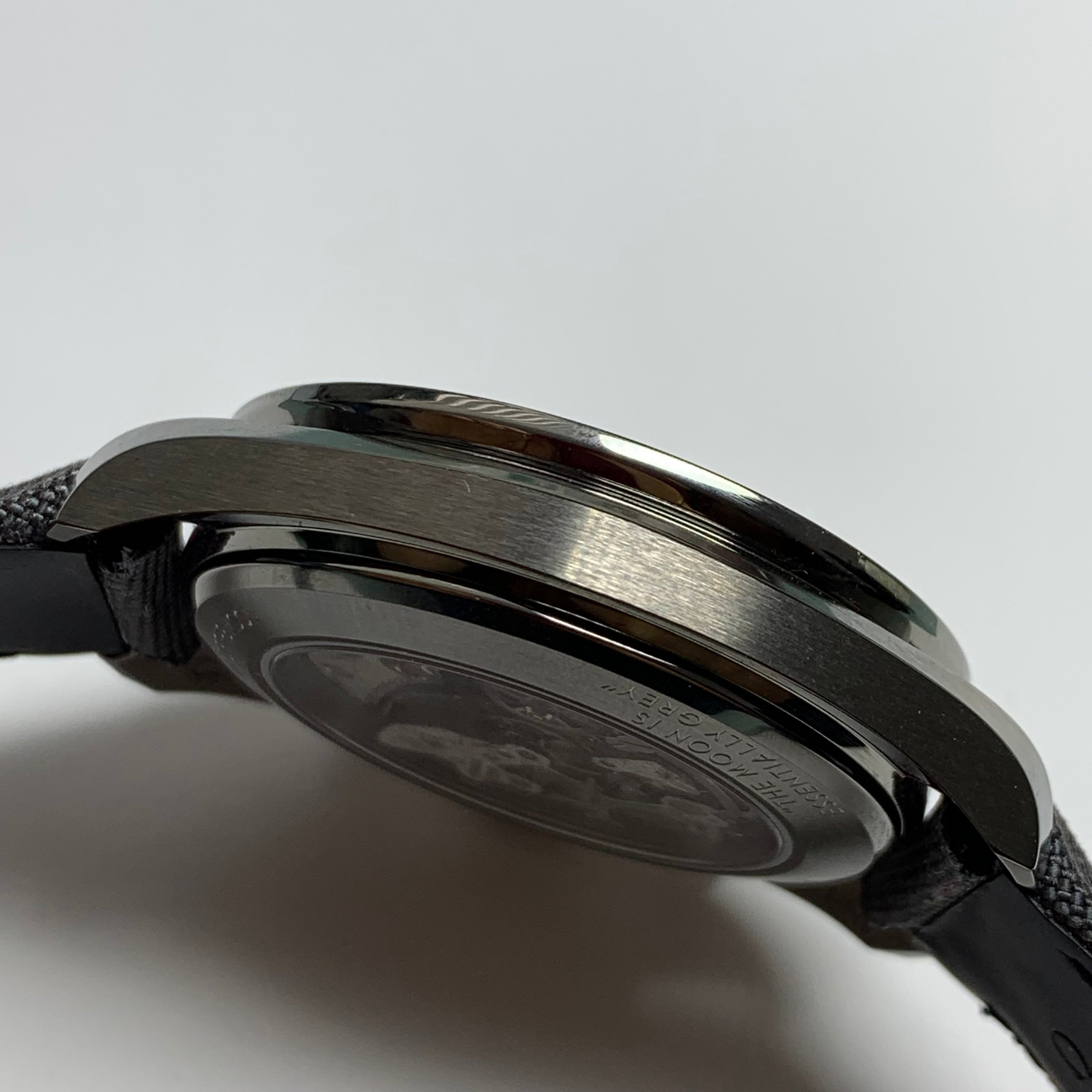 Omega Professional Series 44.25 millimeters 31092445006001