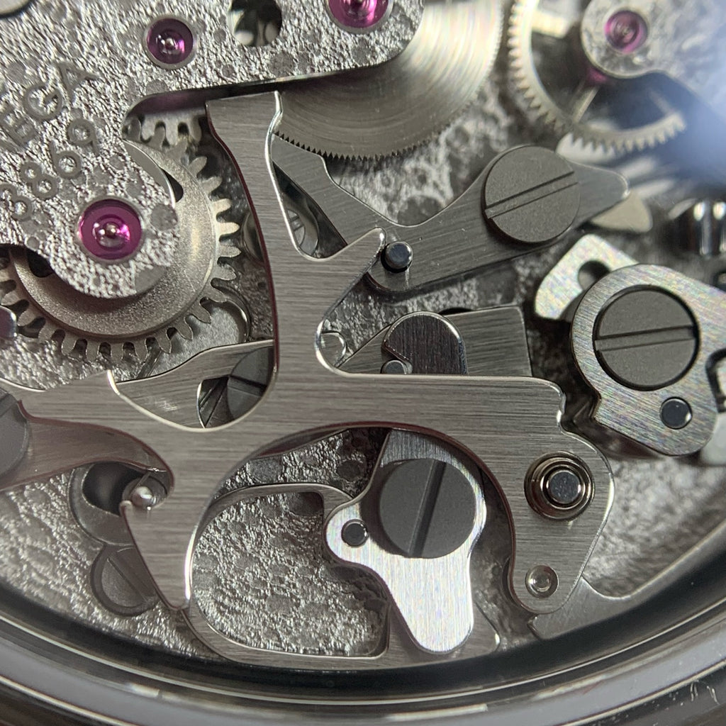 Omega Professional Series 44.25 millimeters 31092445006001