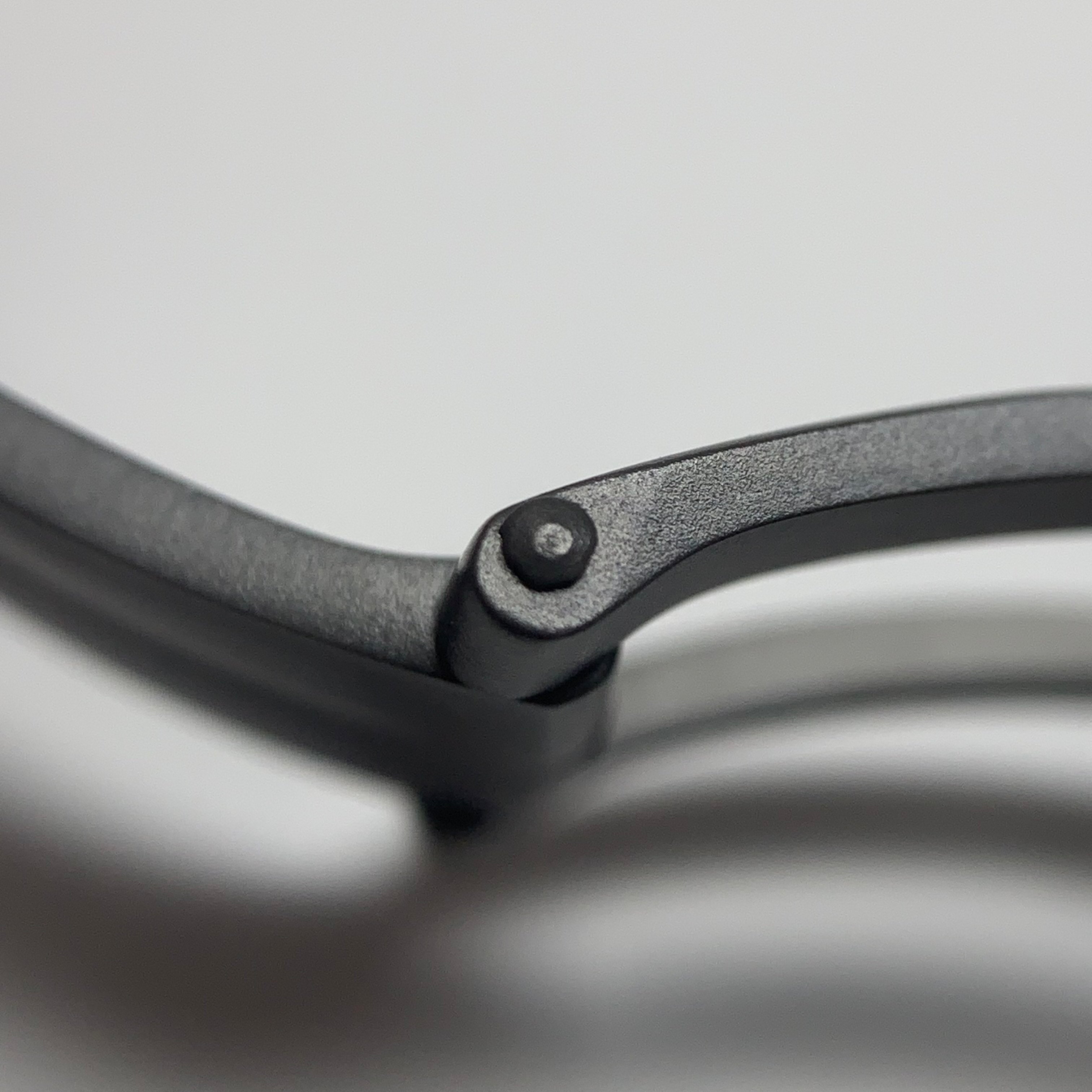 Omega Professional Series 44.25 millimeters 31092445006001
