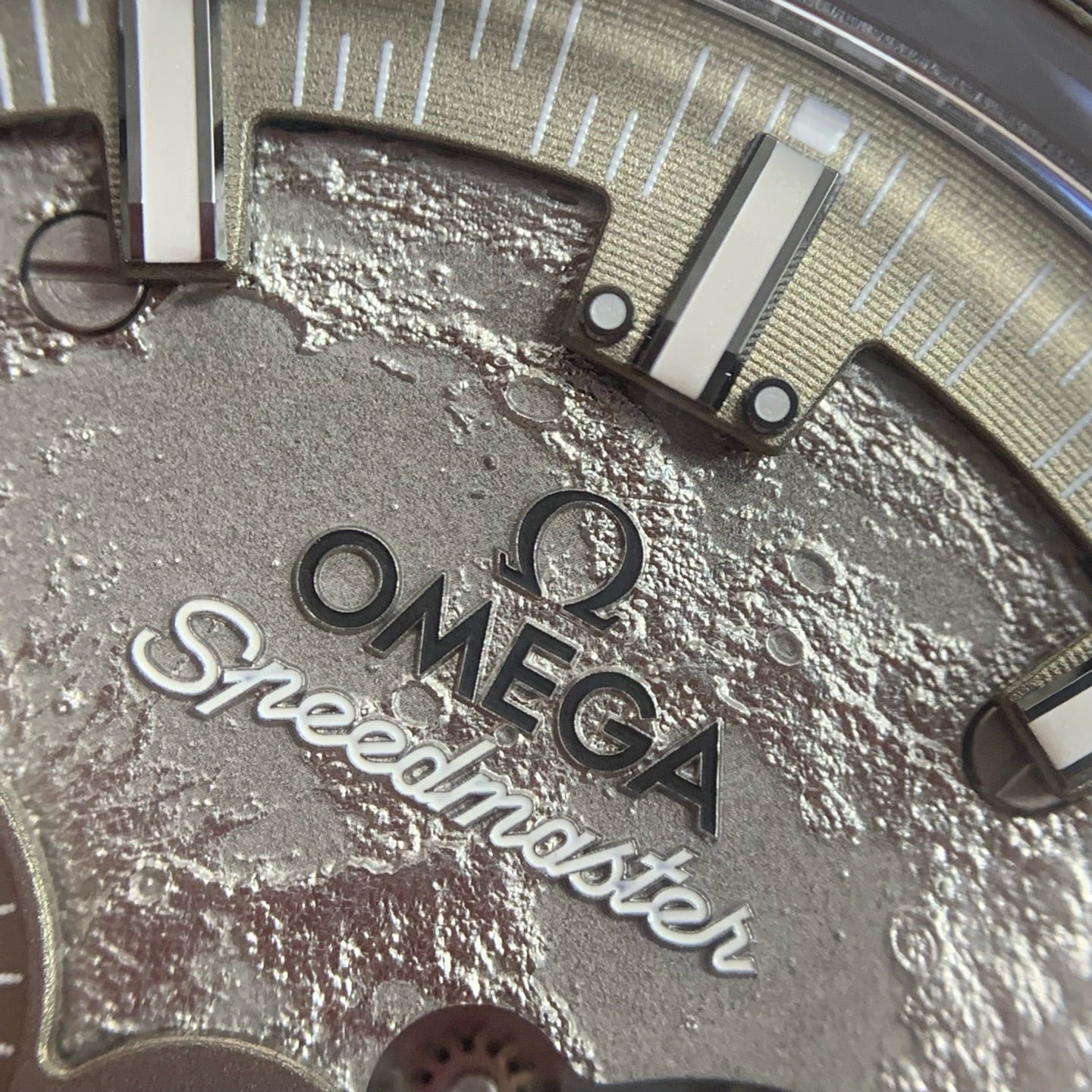 Omega Professional Series 44.25 millimeters 31092445006001