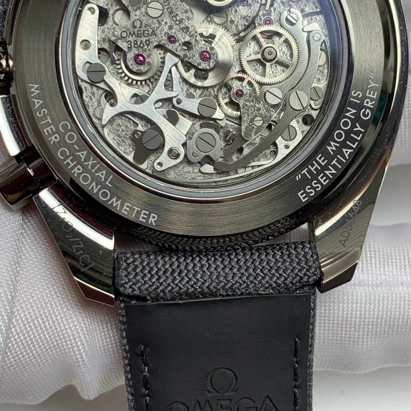 Omega Professional Series 44.25 millimeters 31092445006001