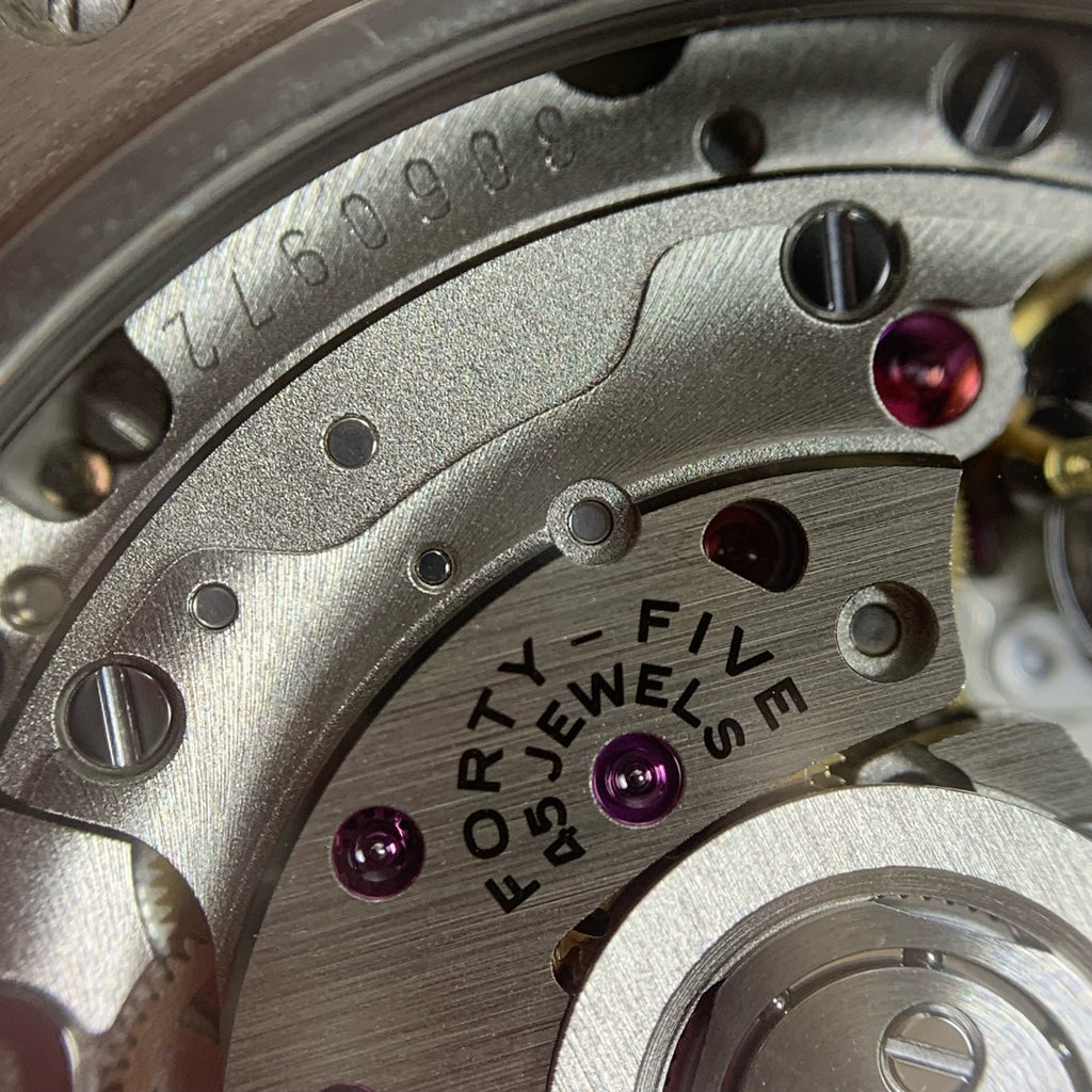 Breitling Avenger 44 millimeters SB0147101I1X1