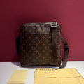 Louis Vuitton Messenger Bag Length 25 x Width 4 x Height 26 cm M97037
