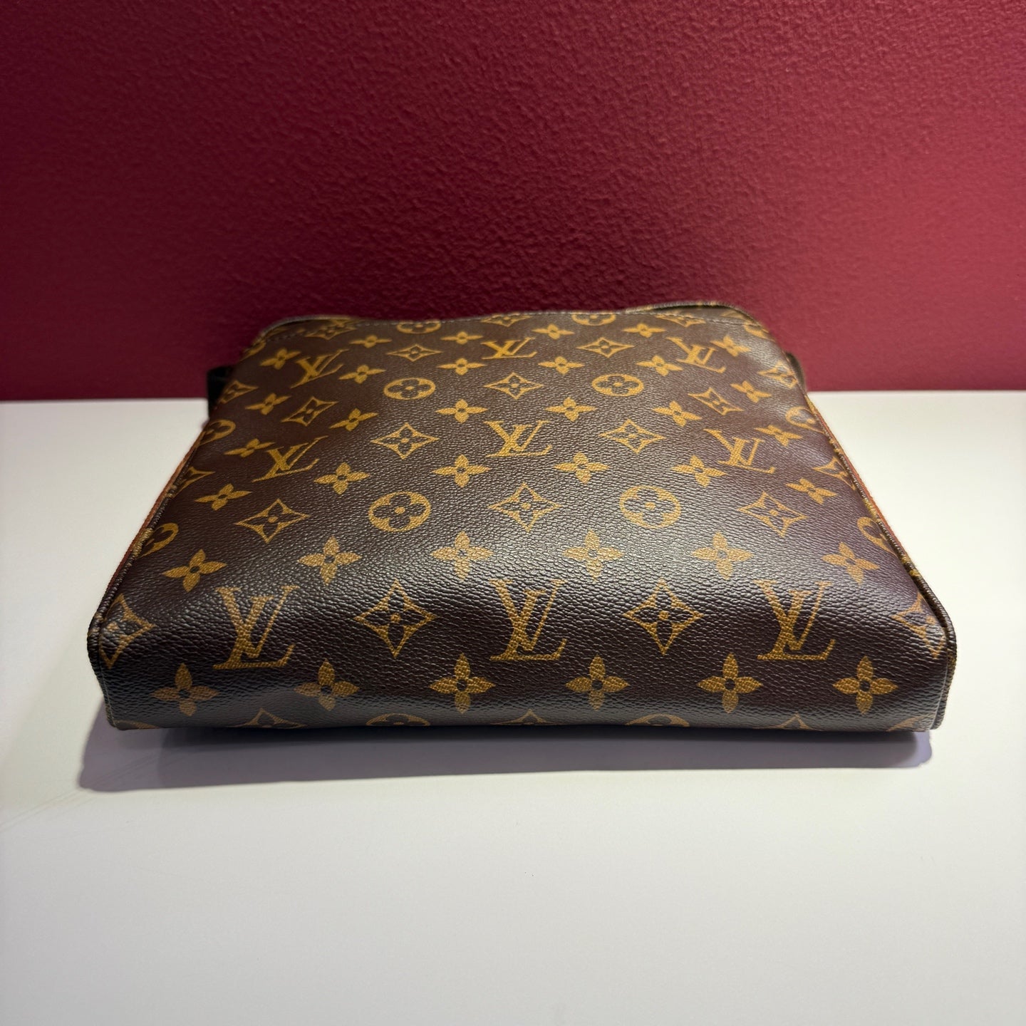Louis Vuitton Messenger Bag Length 25 x Width 4 x Height 26 cm M97037