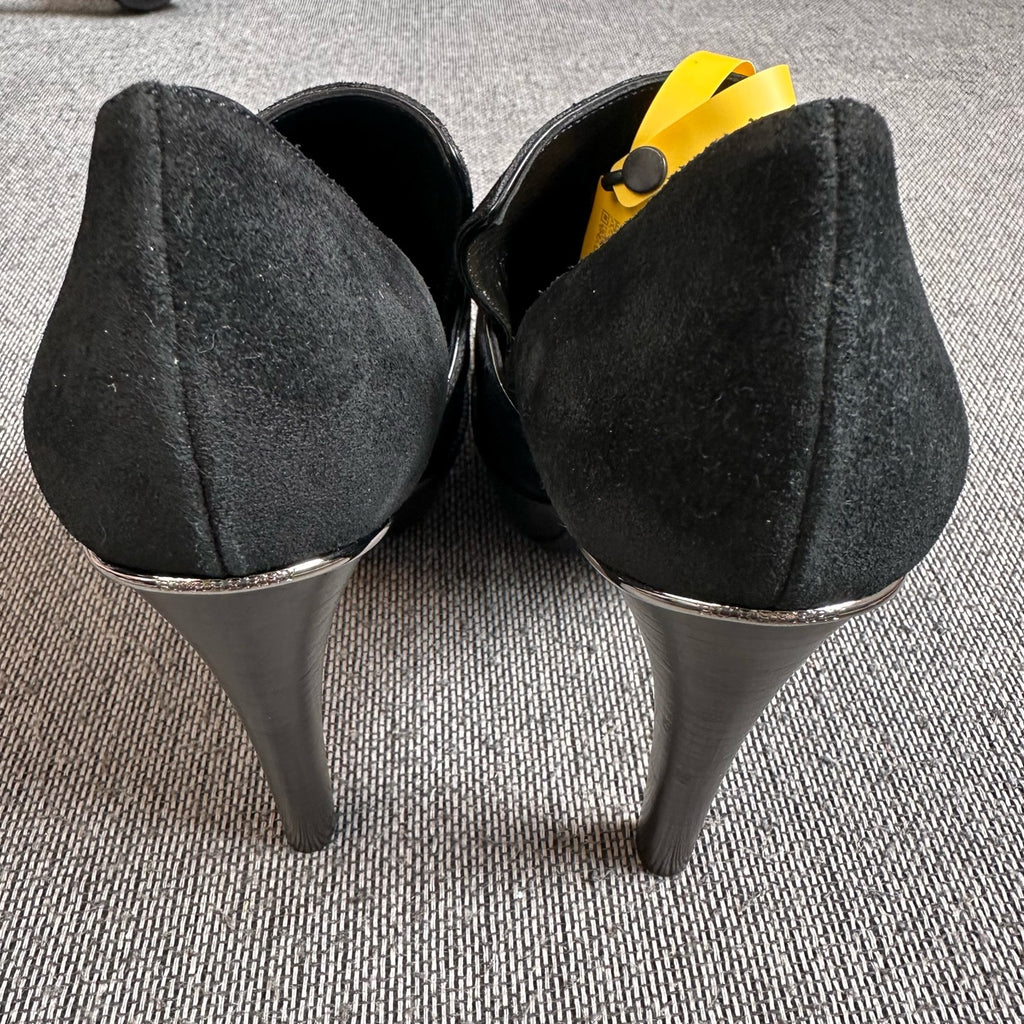 Burberry Alcantara Black Platform pumps