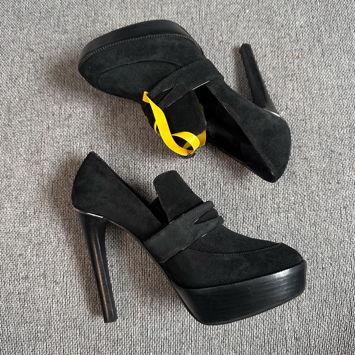 Burberry Alcantara Black Platform pumps