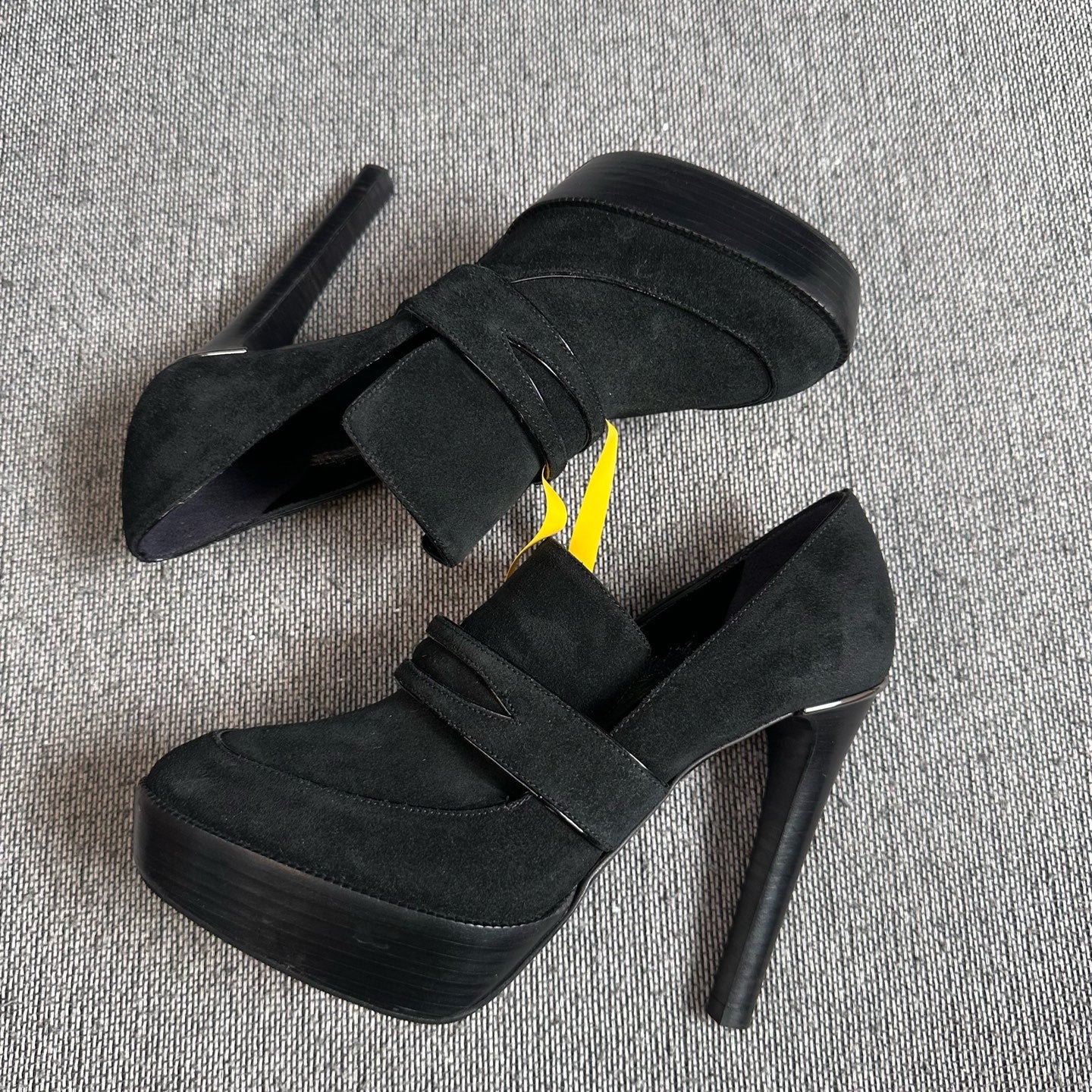 Burberry Alcantara Black Platform pumps