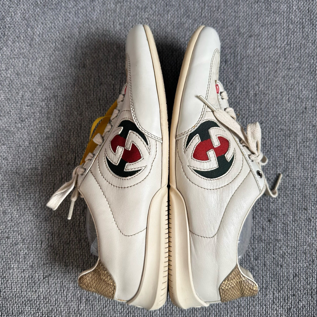 Gucci Leather Flat shoes