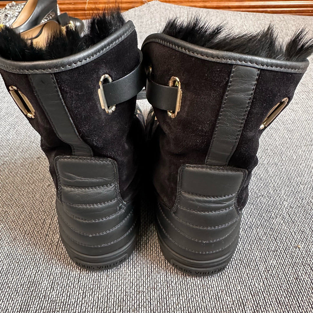 Louis Vuitton Alcantara Black