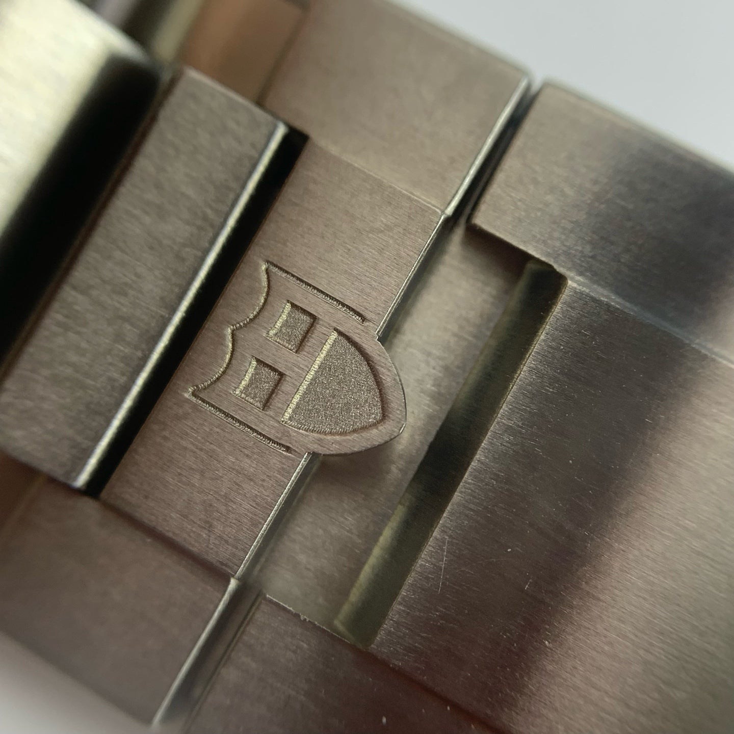 Tudor Leading Subtype 39 39 millimeters m25407n-0001