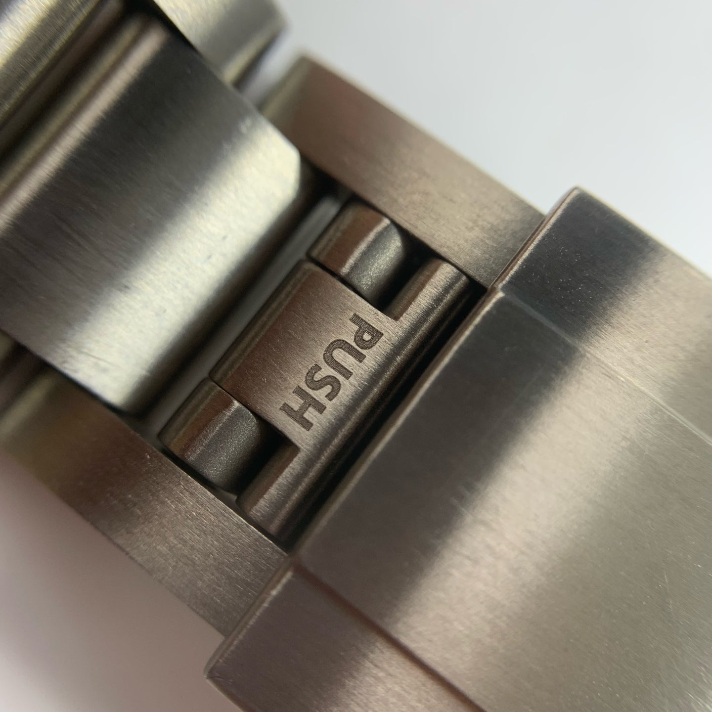 Tudor Leading Subtype 39 39 millimeters m25407n-0001