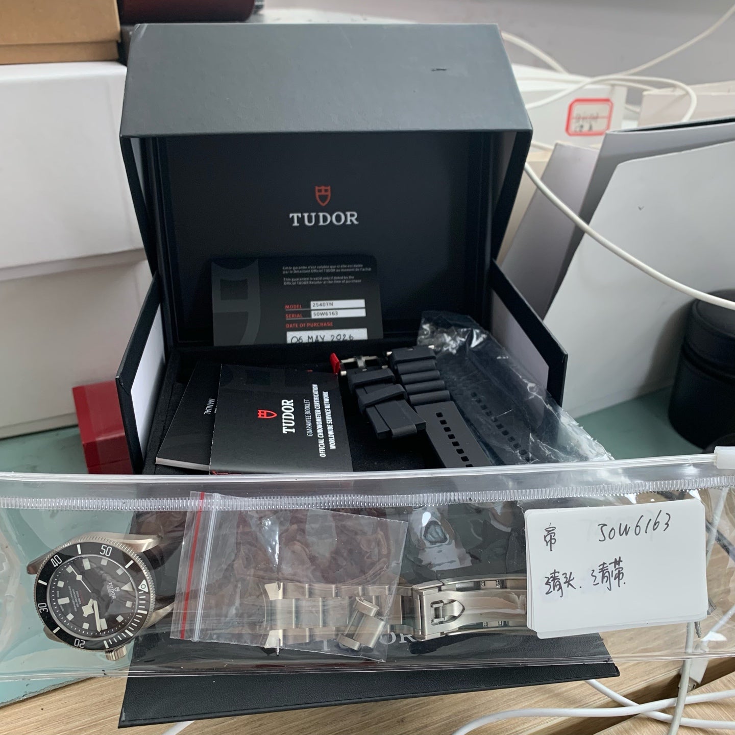 Tudor Leading Subtype 39 39 millimeters m25407n-0001