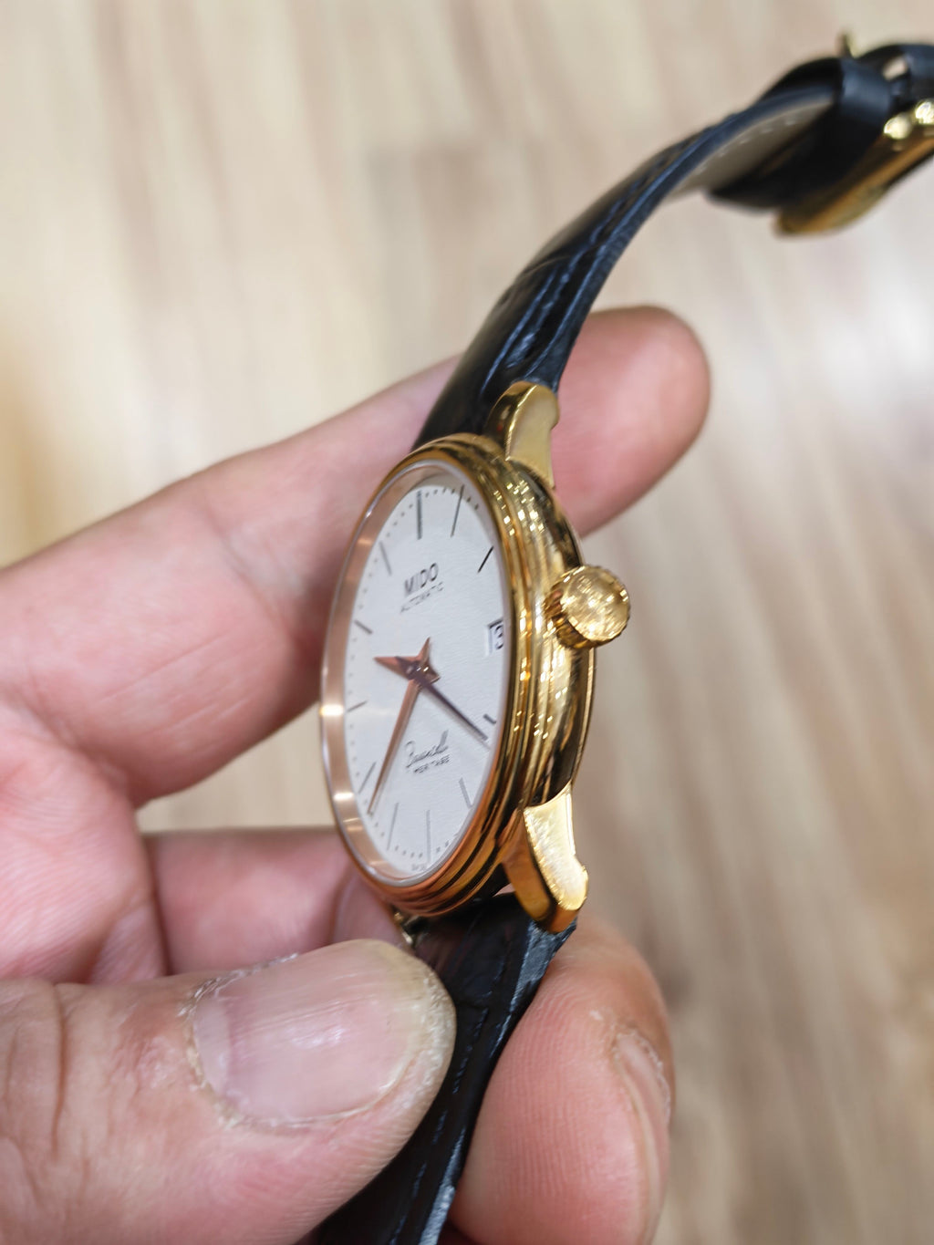Mido Berenice Rose gold Automatic (self-winding) watch 33 millimeters M027.207.36.260.00