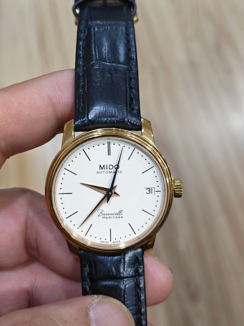 Mido Berenice Rose gold Automatic (self-winding) watch 33 millimeters M027.207.36.260.00