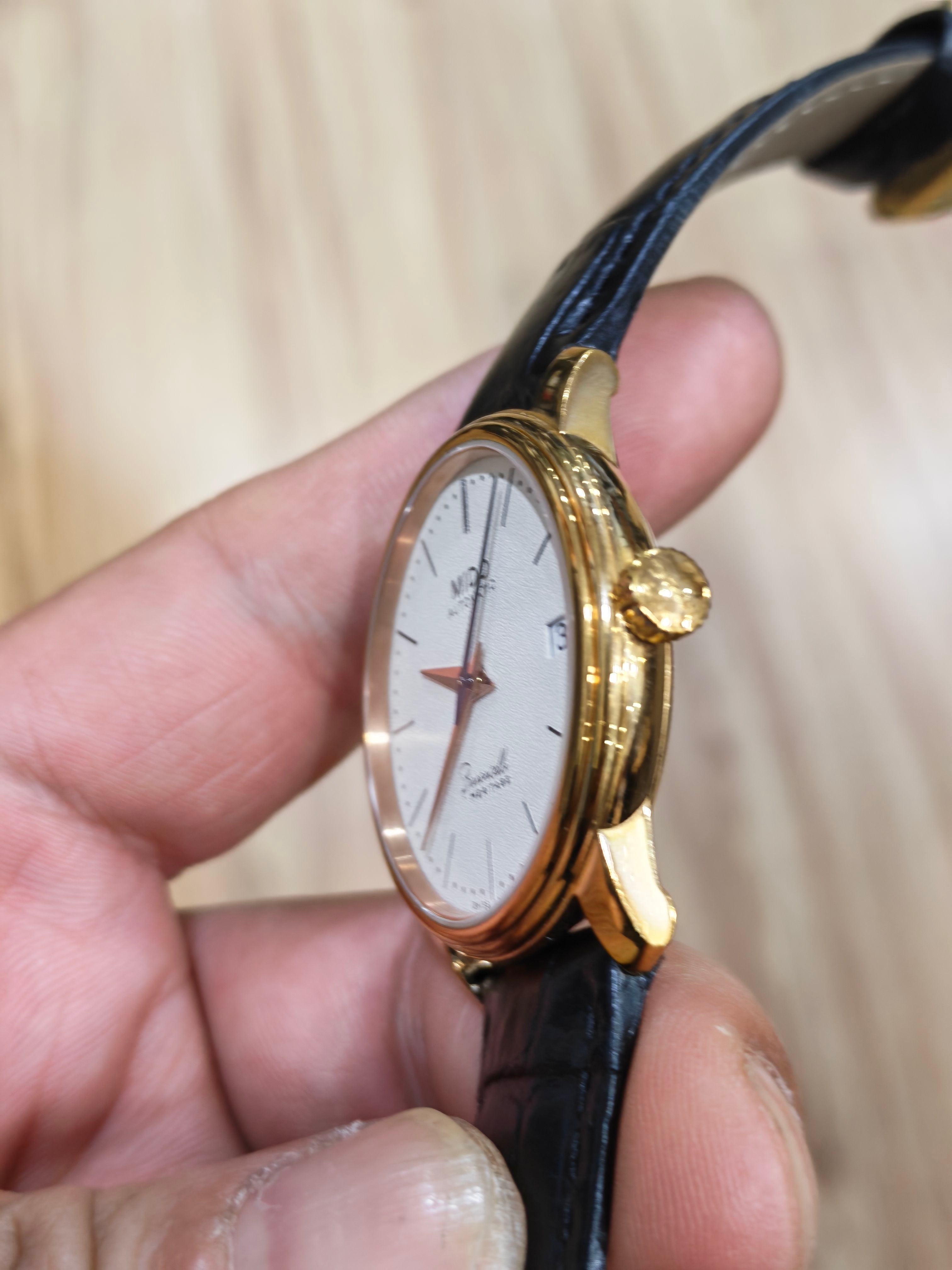 Mido Berenice Rose gold Automatic (self-winding) watch 33 millimeters M027.207.36.260.00