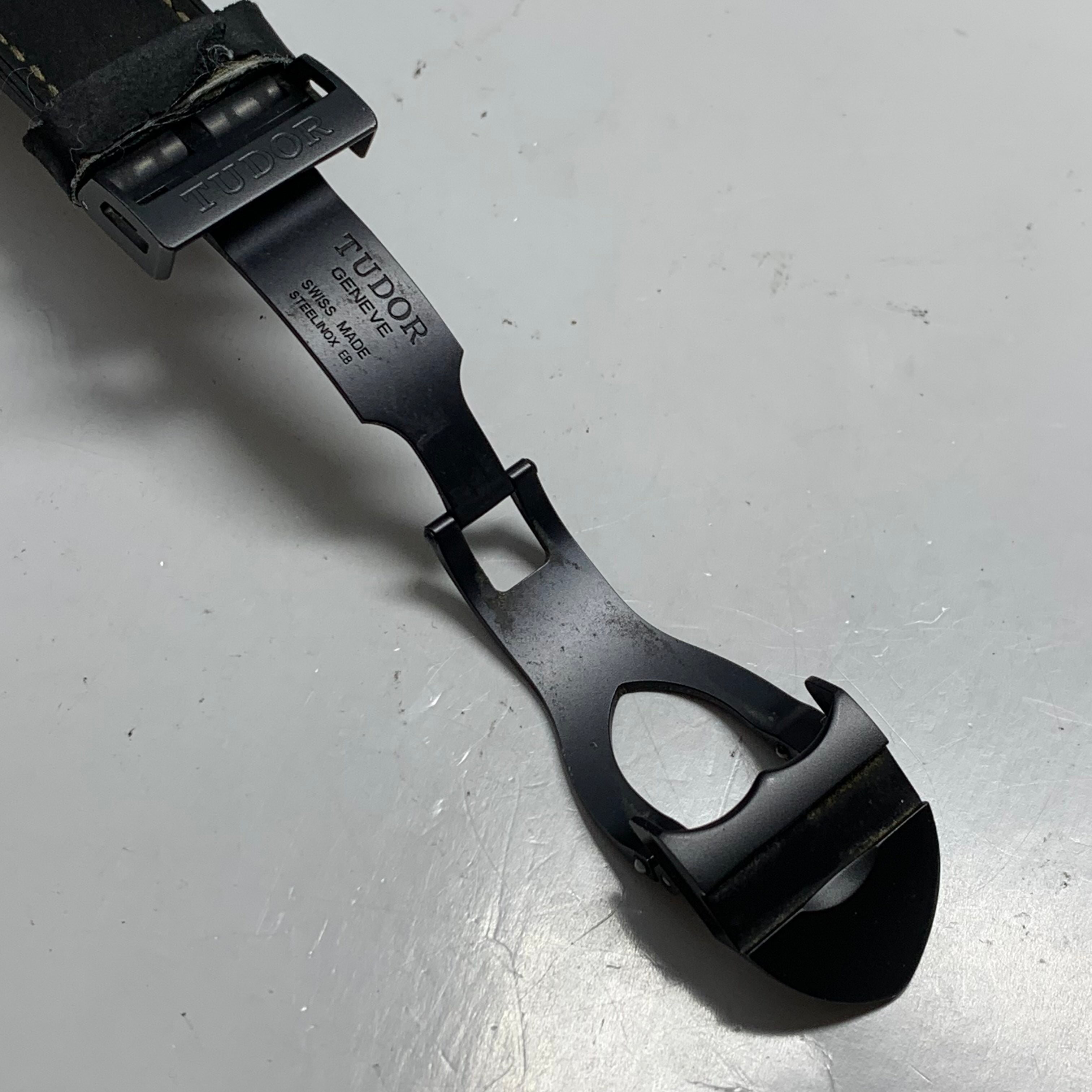 Tudor Bìwān Ceramic Type 41 millimeters m79210cnu-0001